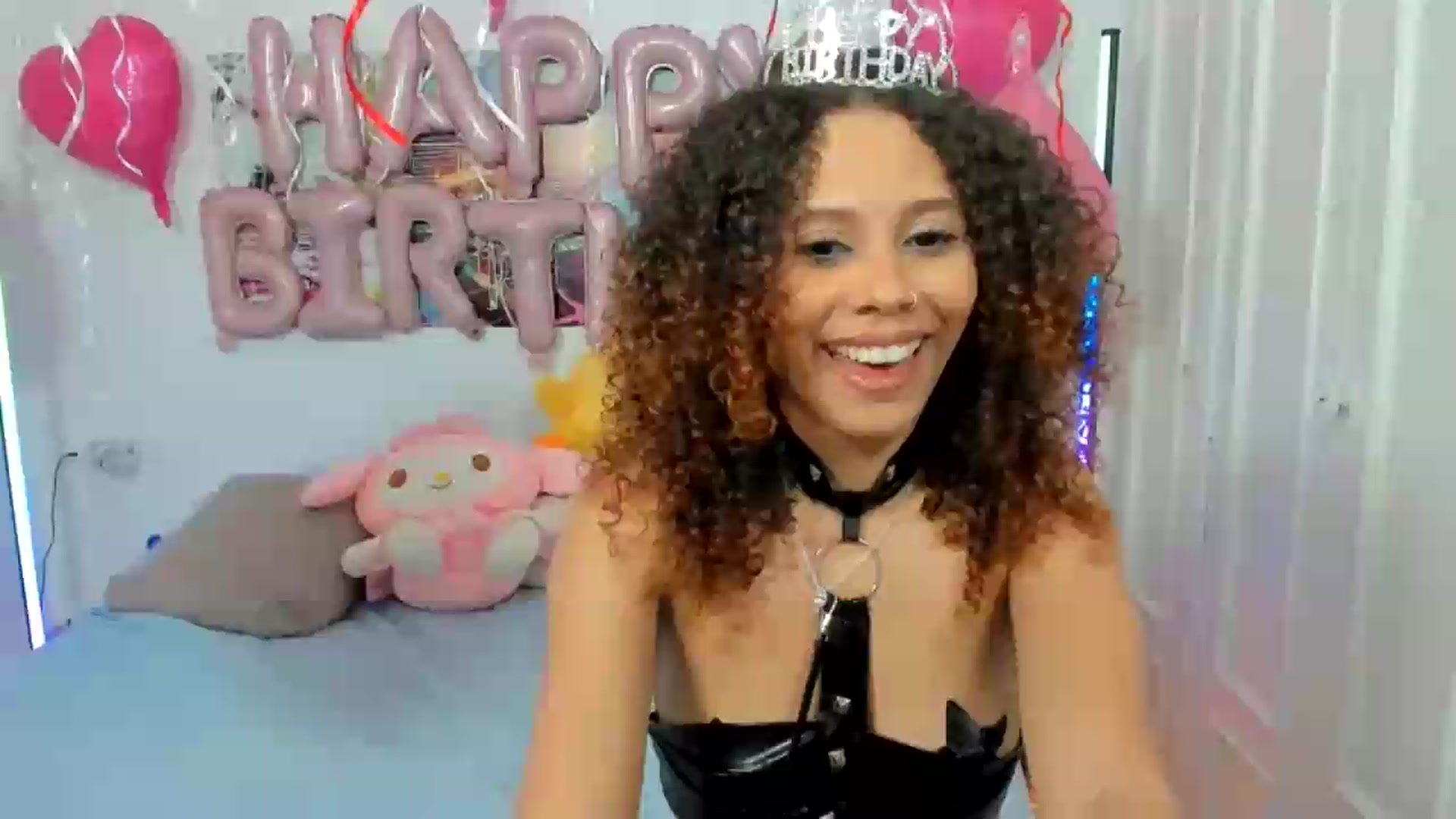 Gallery image thumbnail from pamela_land's myfreecams stream on, 08/31/2026, 05:35 image 9 of 20