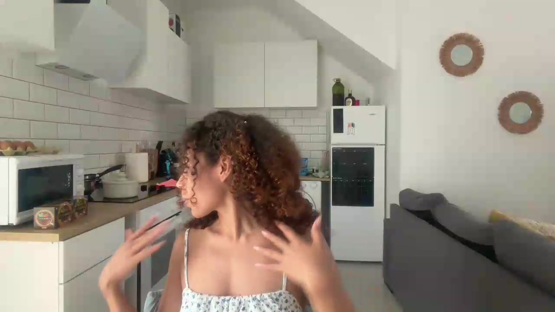Gallery image thumbnail from pamela_land's myfreecams stream on, 10/02/2026, 14:21 image 17 of 20