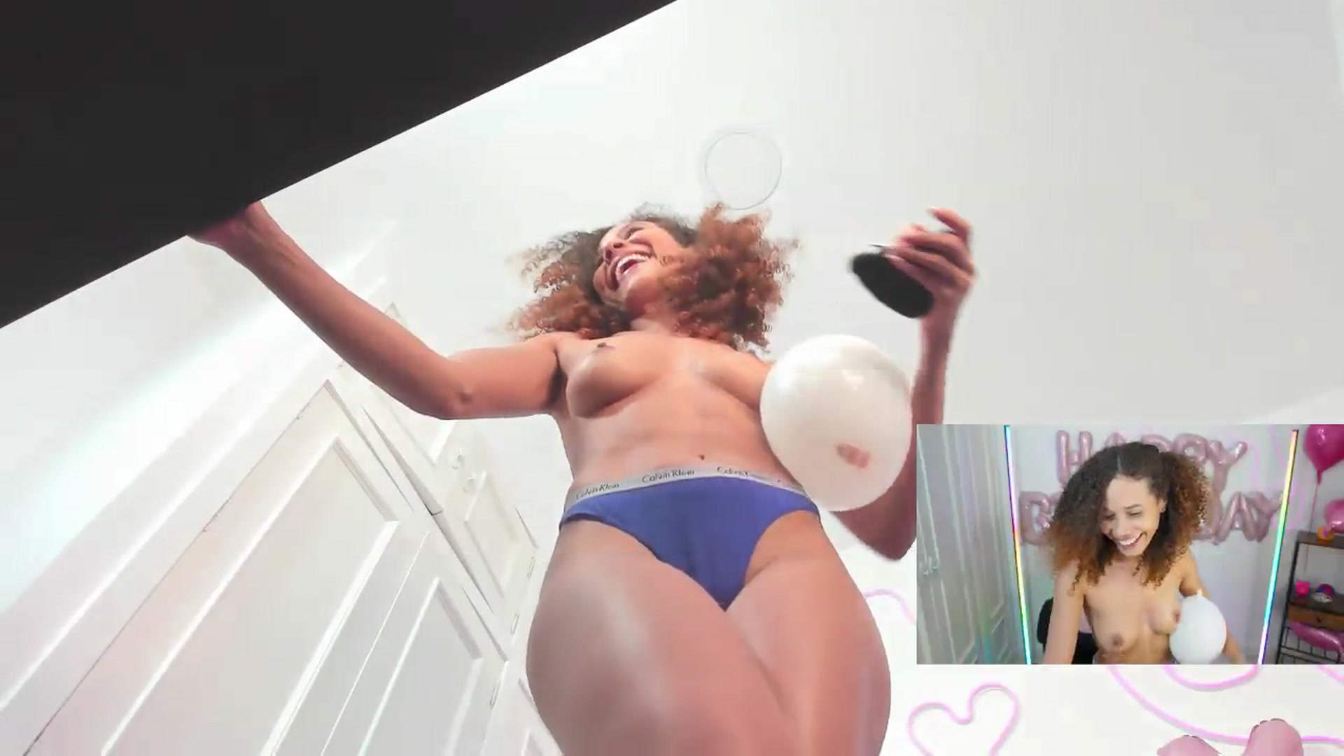 Gallery image thumbnail from pamela_land's myfreecams stream on, 10/03/2026, 02:21 image 2 of 20