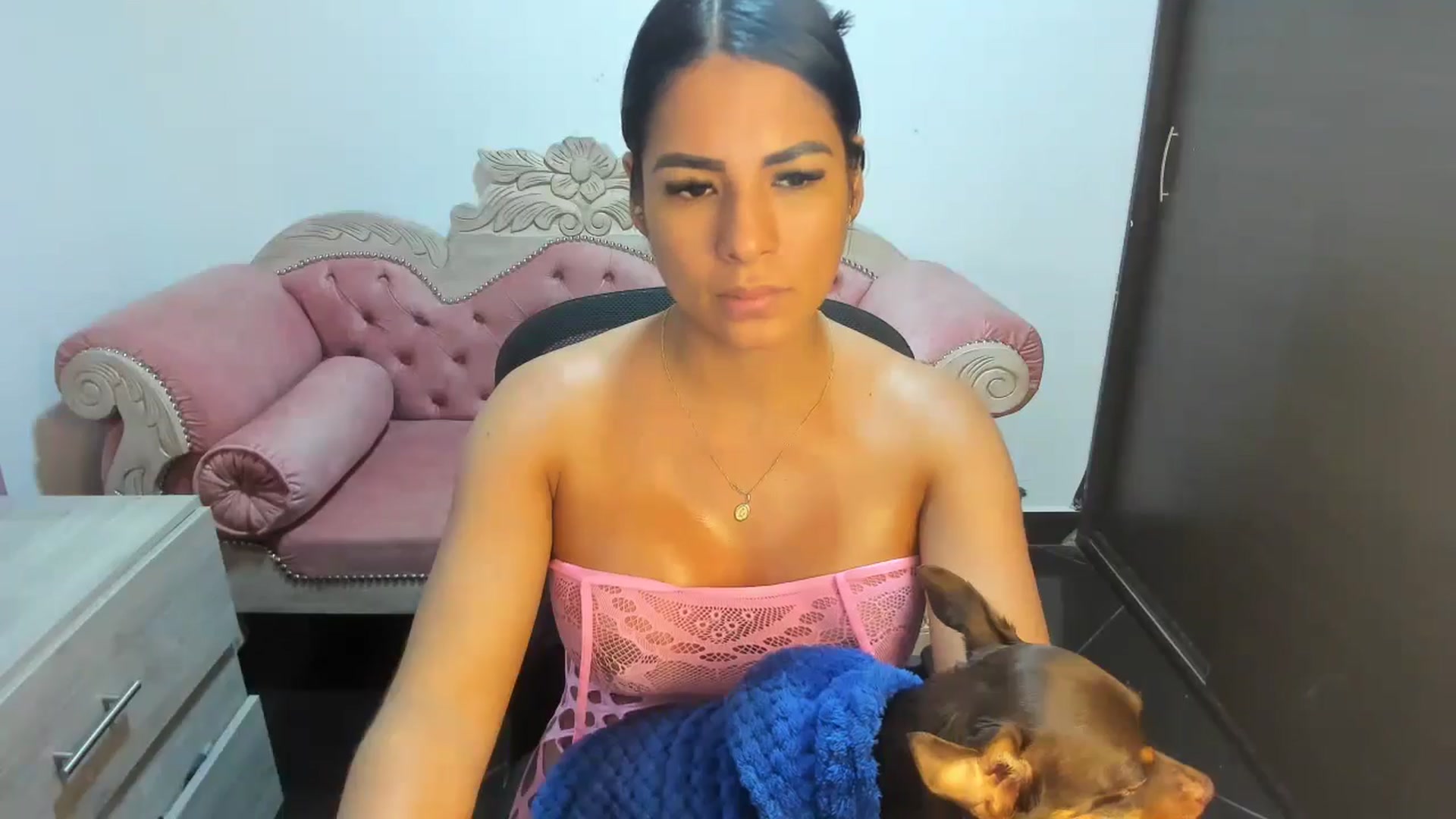 Gallery image thumbnail from pamela_suarez's myfreecams stream on, 02/04/2025, 02:15 image 6 of 20
