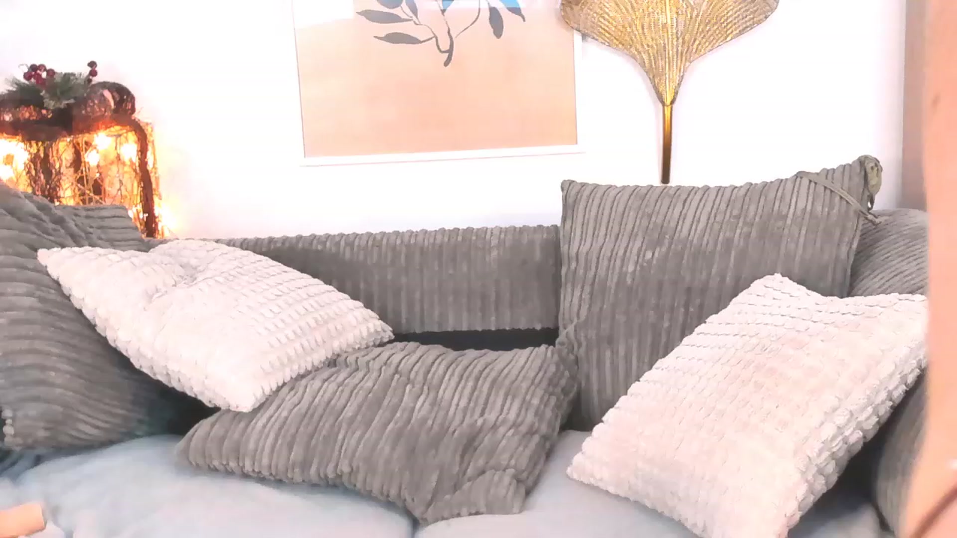 Gallery image thumbnail from pamella_4u's myfreecams stream on, 01/21/2023, 19:33 image 4 of 20