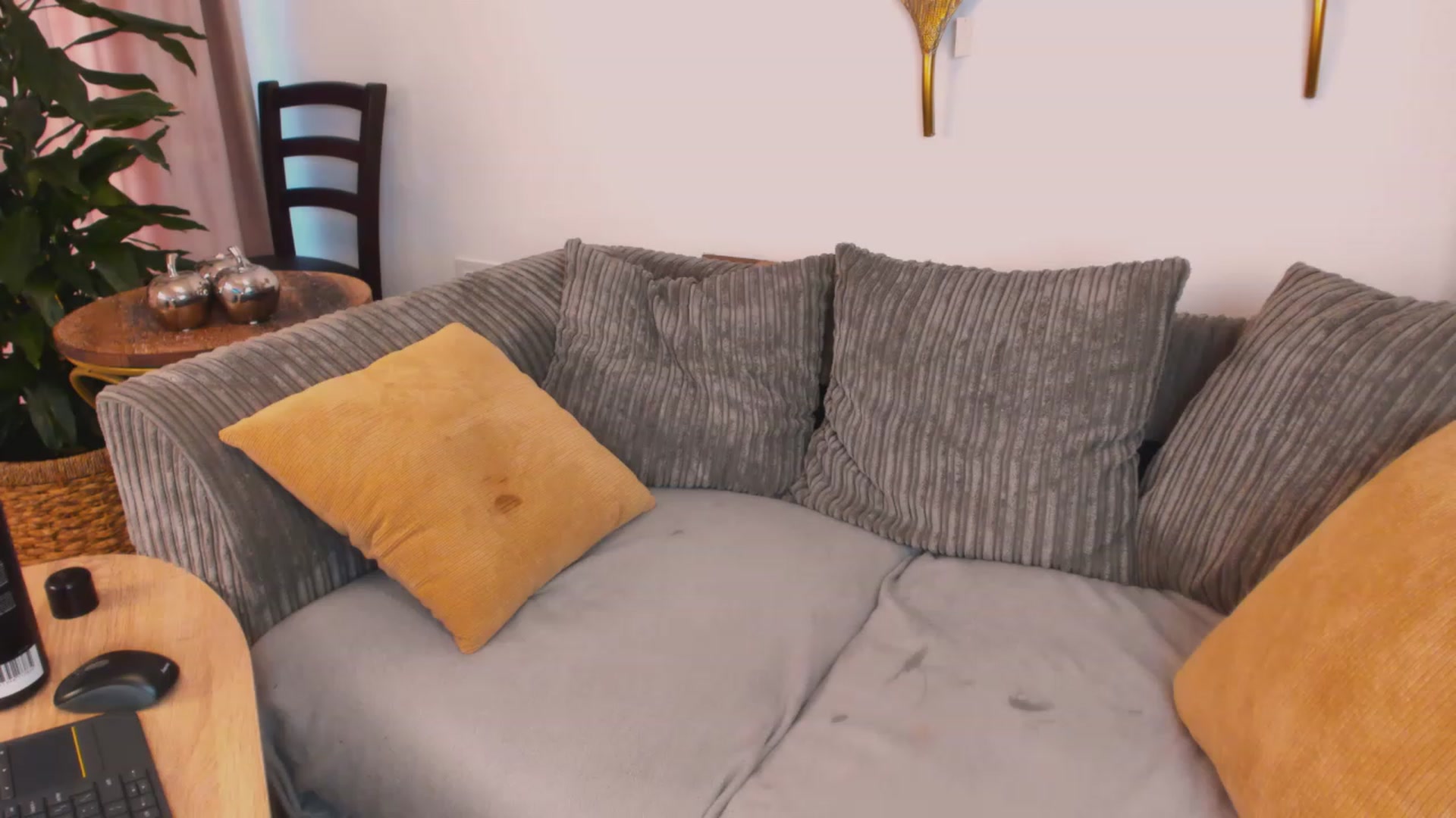 Gallery image thumbnail from pamella_4u's myfreecams stream on, 06/14/2023, 17:38 image 1 of 20
