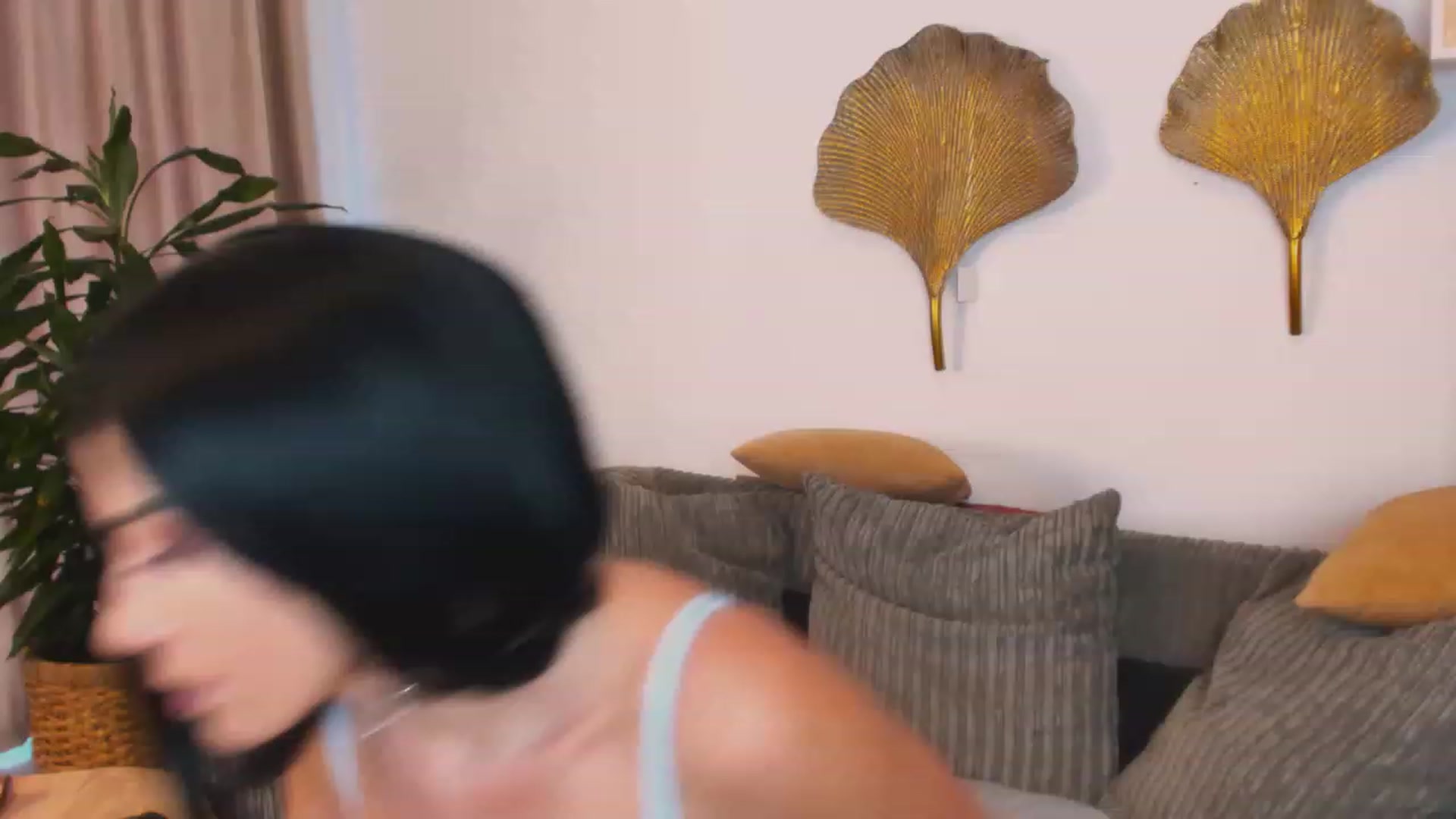 Gallery image thumbnail from pamella_4u's myfreecams stream on, 06/17/2023, 12:21 image 18 of 20