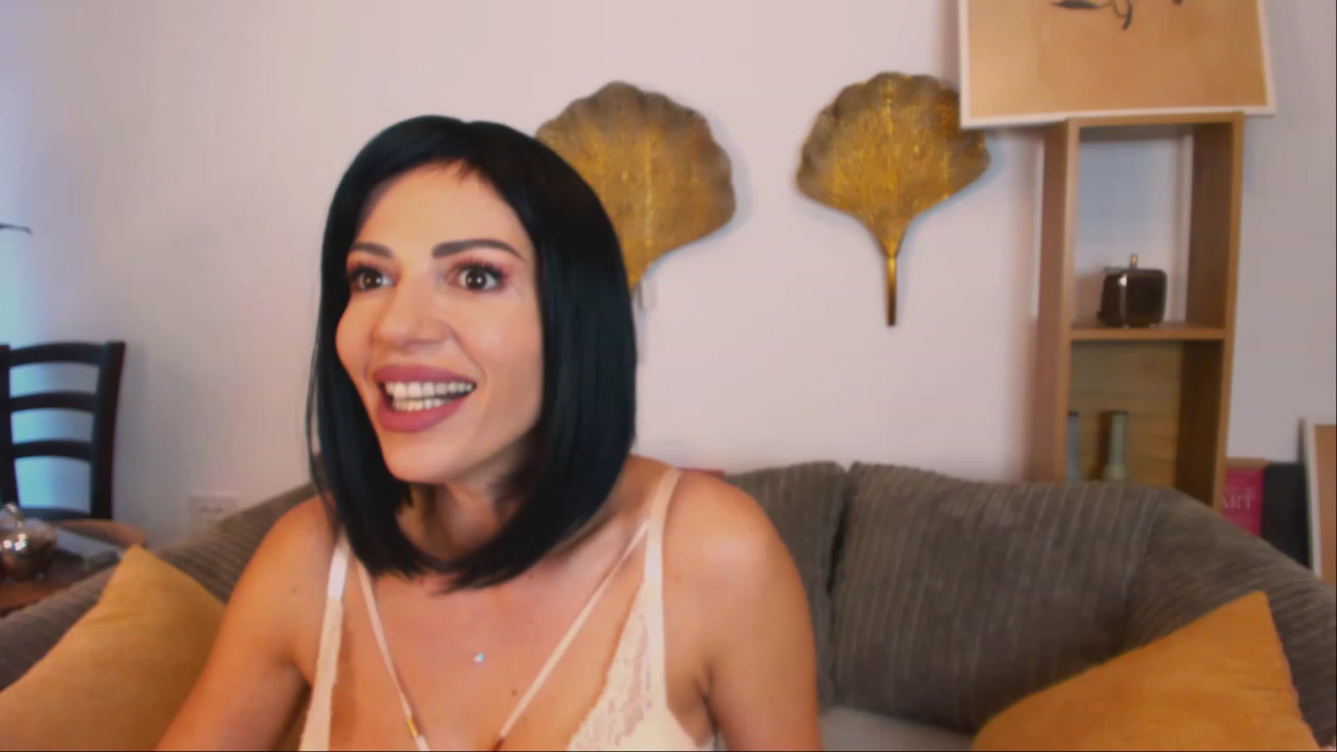 Gallery image thumbnail from pamella_4u's myfreecams stream on, 07/06/2023, 13:56 image 5 of 20
