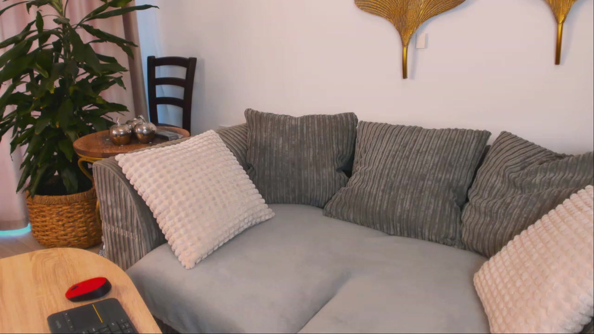 Gallery image thumbnail from pamella_4u's myfreecams stream on, 07/12/2023, 12:01 image 9 of 20