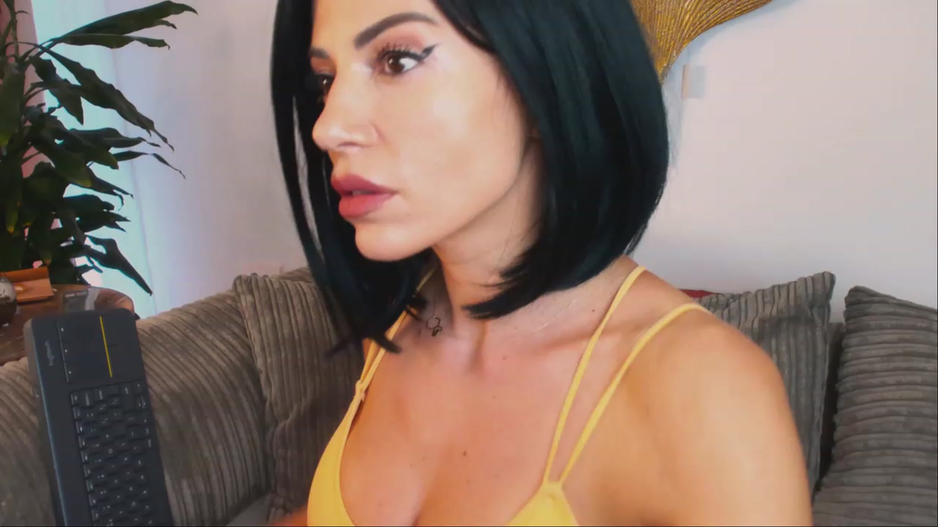 Gallery image thumbnail from pamella_4u's myfreecams stream on, 07/25/2023, 14:27 image 11 of 20