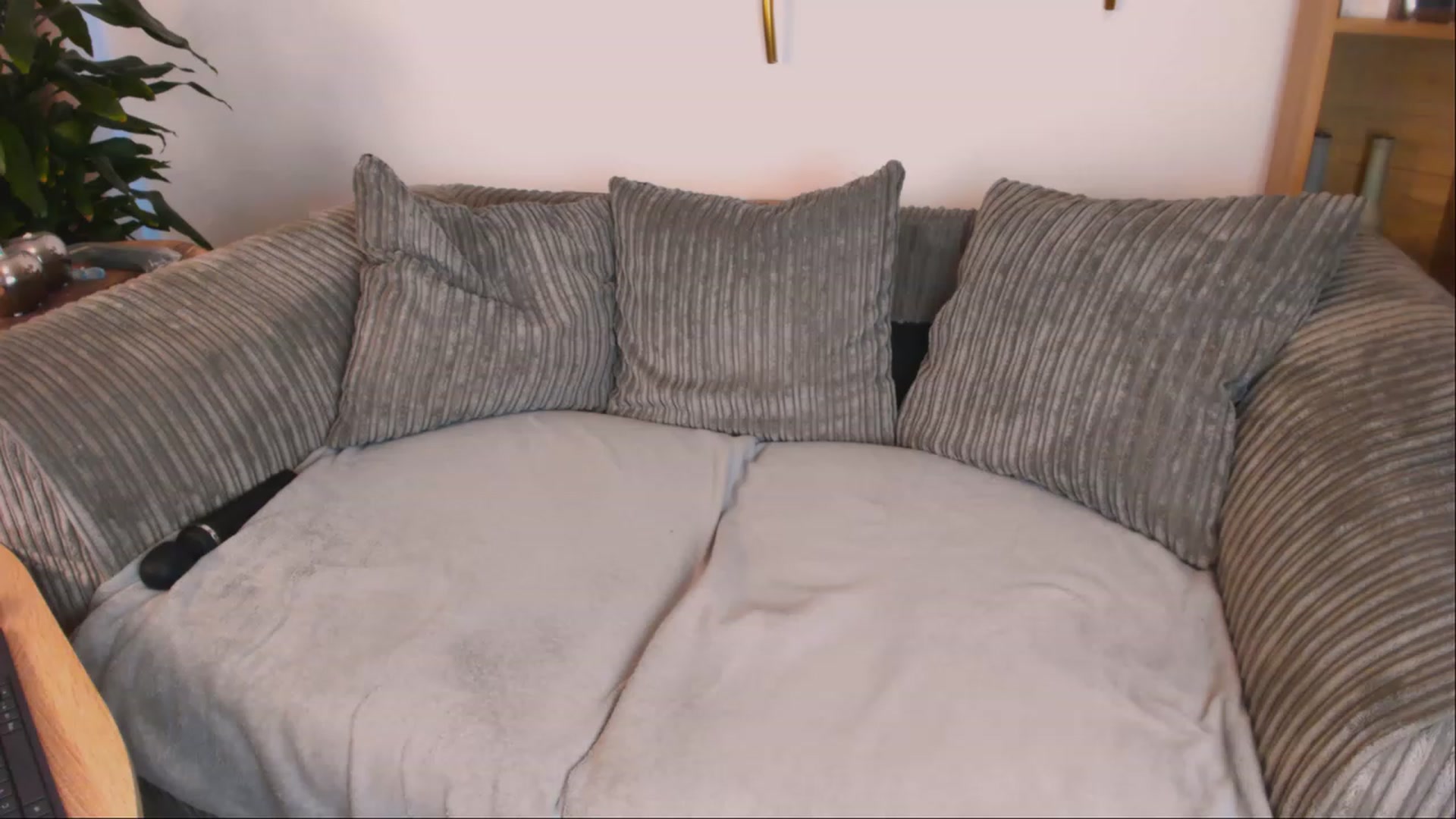 Gallery image thumbnail from pamella_4u's myfreecams stream on, 07/30/2023, 16:41 image 8 of 20