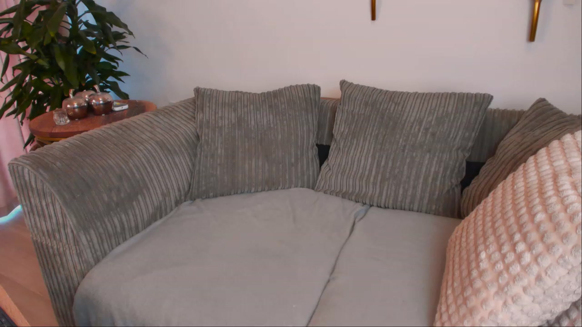 Gallery image thumbnail from pamella_4u's myfreecams stream on, 10/12/2023, 12:55 image 17 of 20