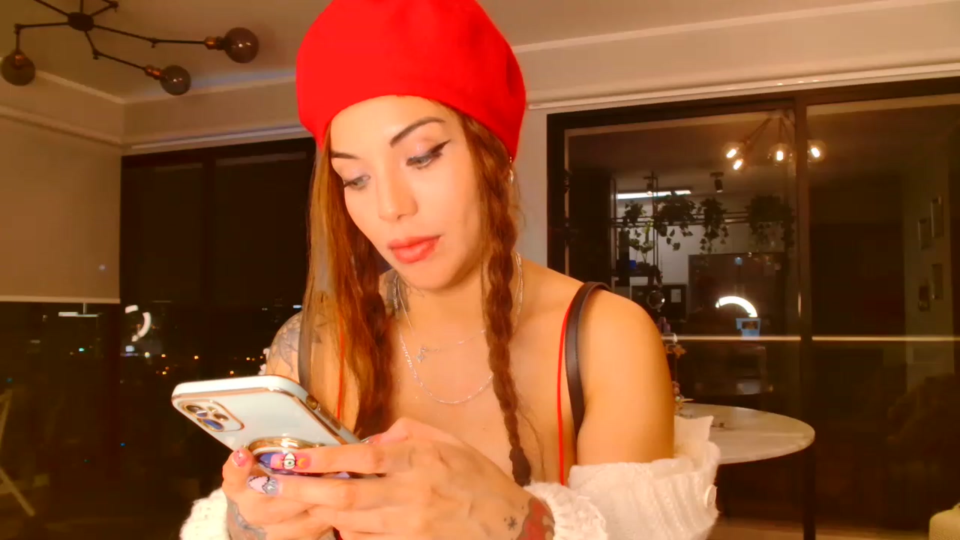 Gallery image thumbnail from panther_queen's myfreecams stream on, 11/16/2022, 08:32 image 3 of 20