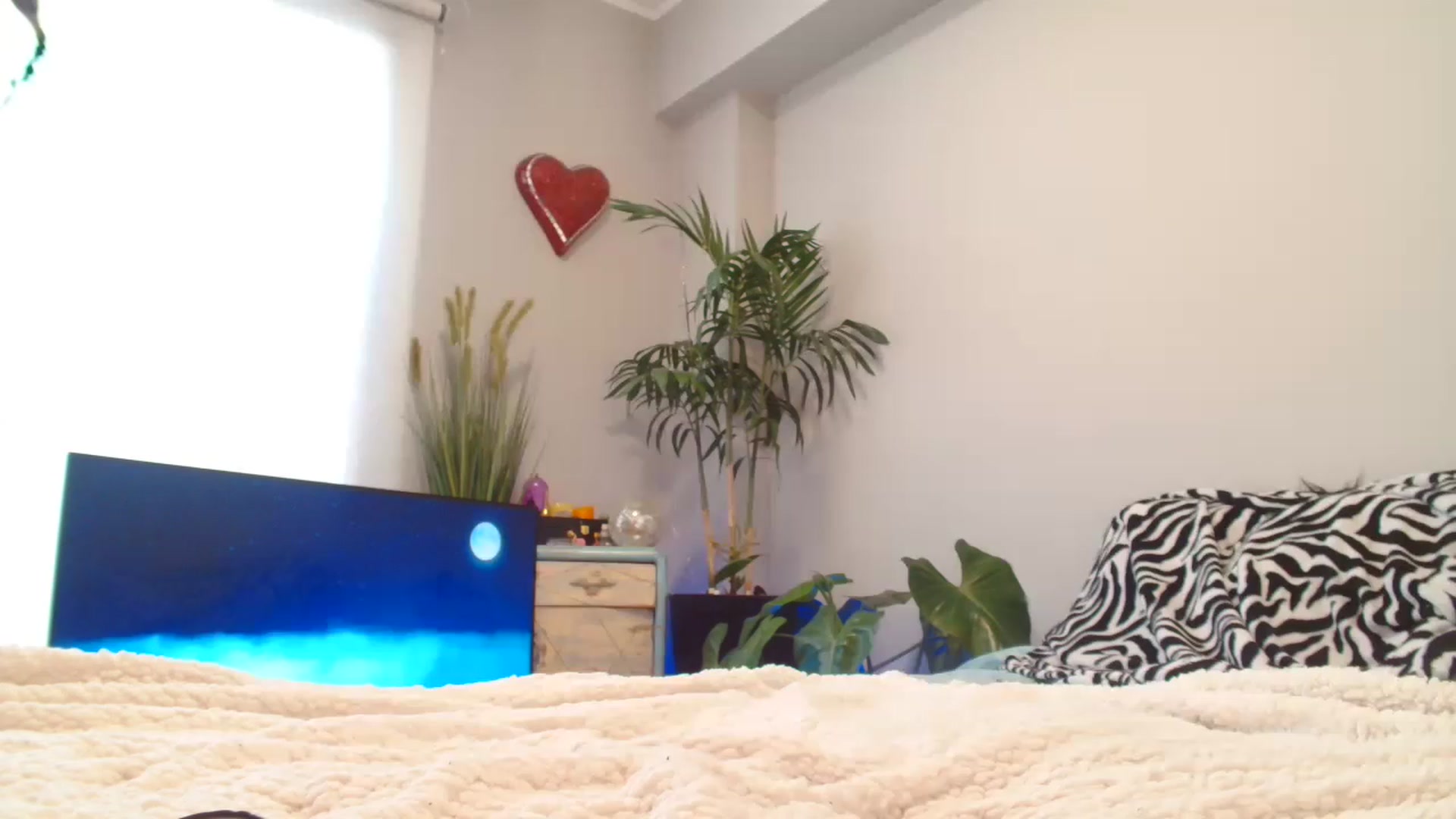 Gallery image thumbnail from panther_queen's myfreecams stream on, 11/17/2022, 22:53 image 10 of 20