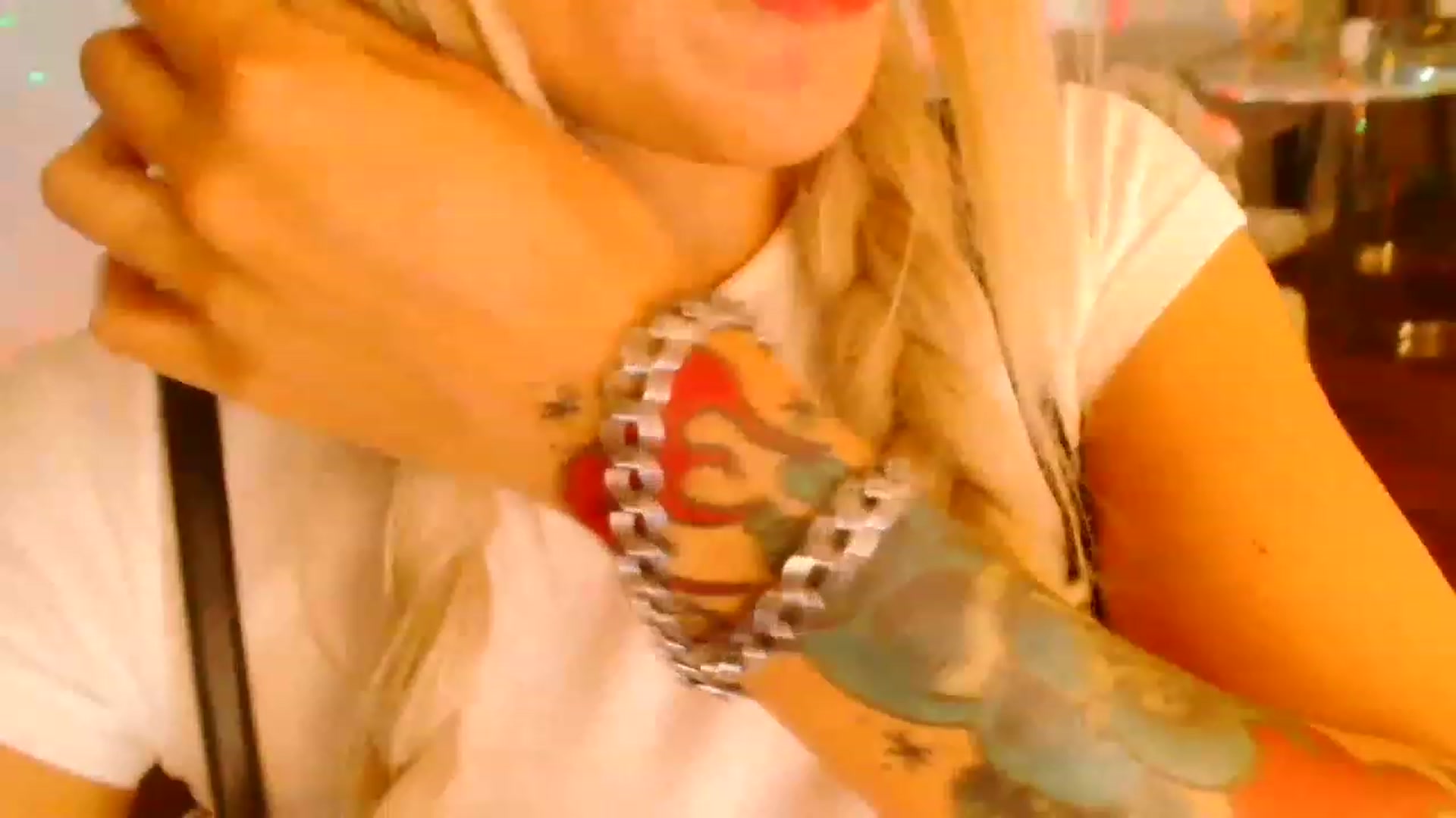 Gallery image thumbnail from panther_queen's myfreecams stream on, 11/18/2022, 02:18 image 7 of 20
