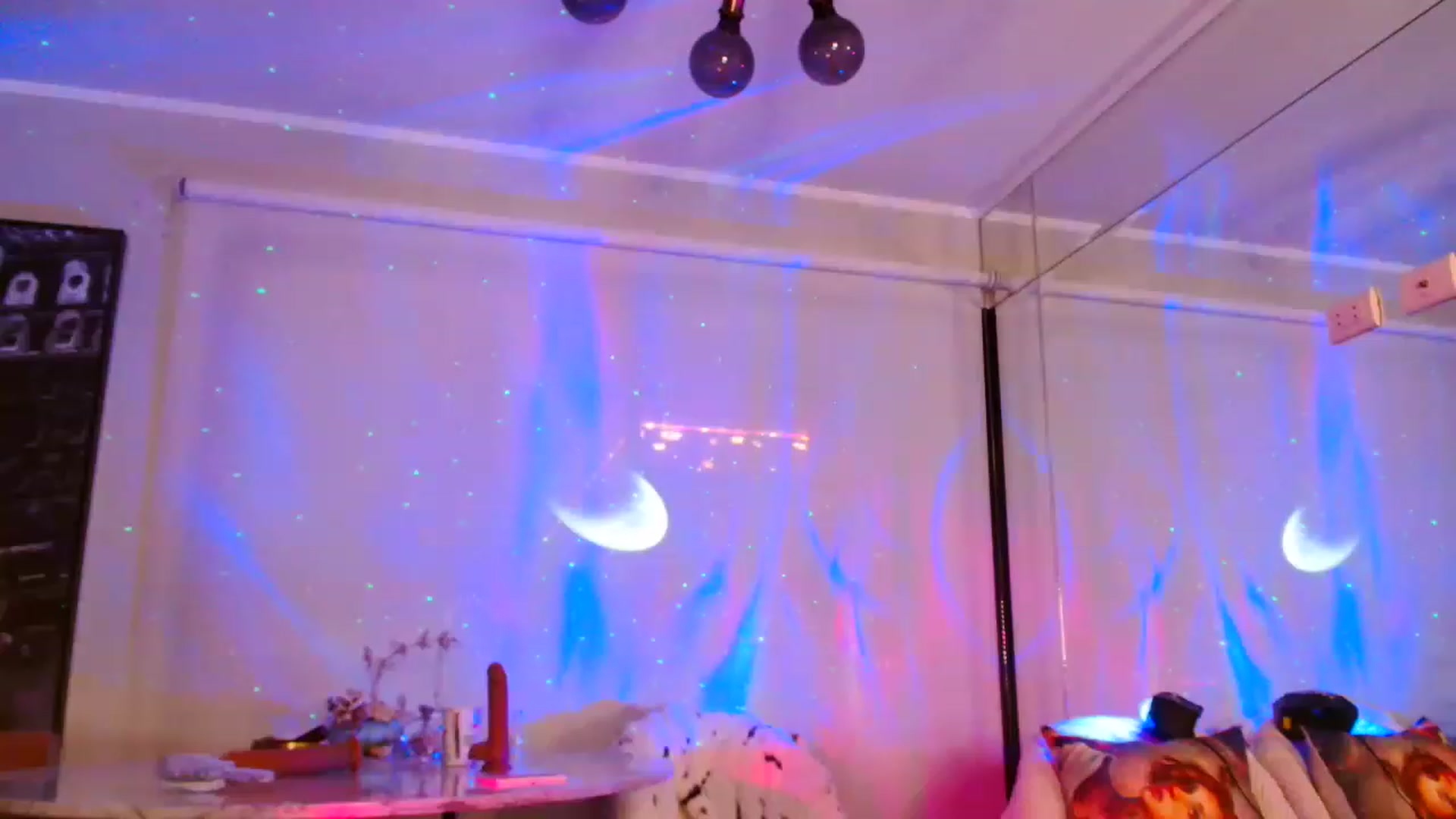 Gallery image thumbnail from panther_queen's myfreecams stream on, 11/19/2022, 01:09 image 19 of 20