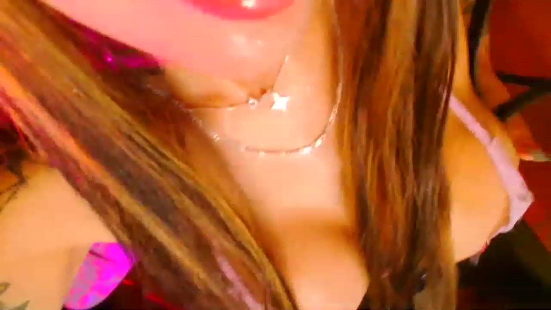 Gallery image thumbnail from panther_queen's myfreecams stream on, 11/19/2022, 01:25 image 7 of 20