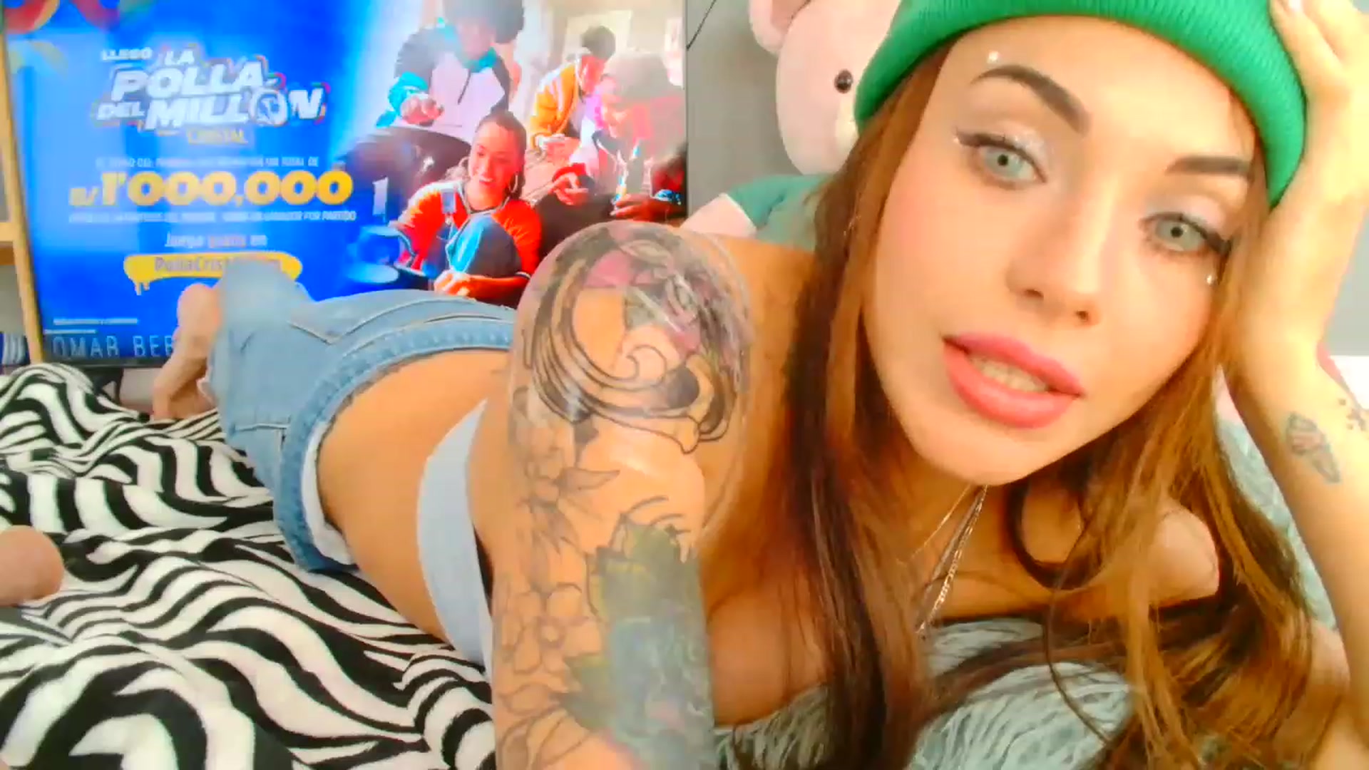 Gallery image thumbnail from panther_queen's myfreecams stream on, 11/21/2022, 21:14 image 16 of 20