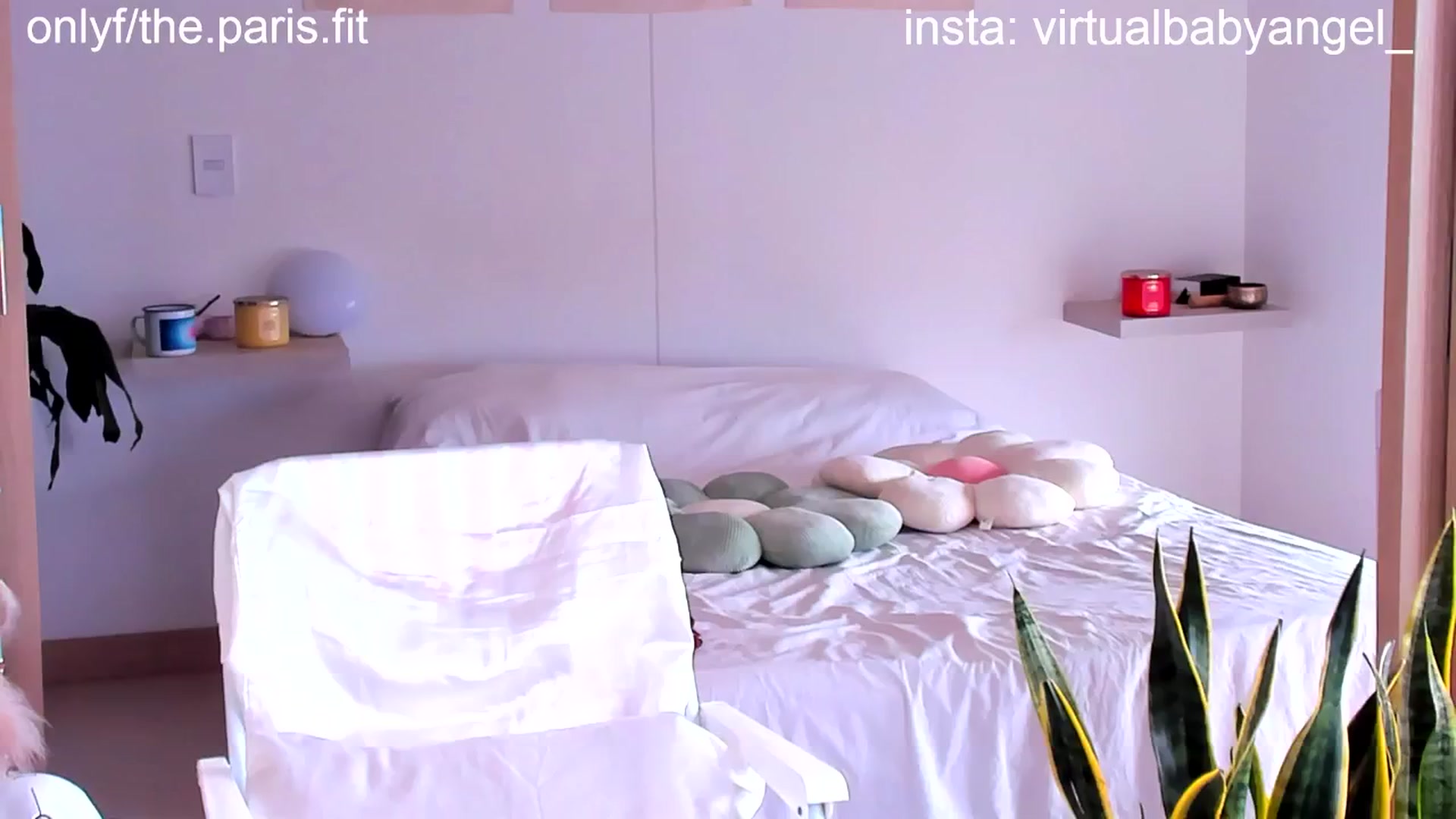 Gallery image thumbnail from paris_texas's myfreecams stream on, 05/12/2024, 18:33 image 16 of 20