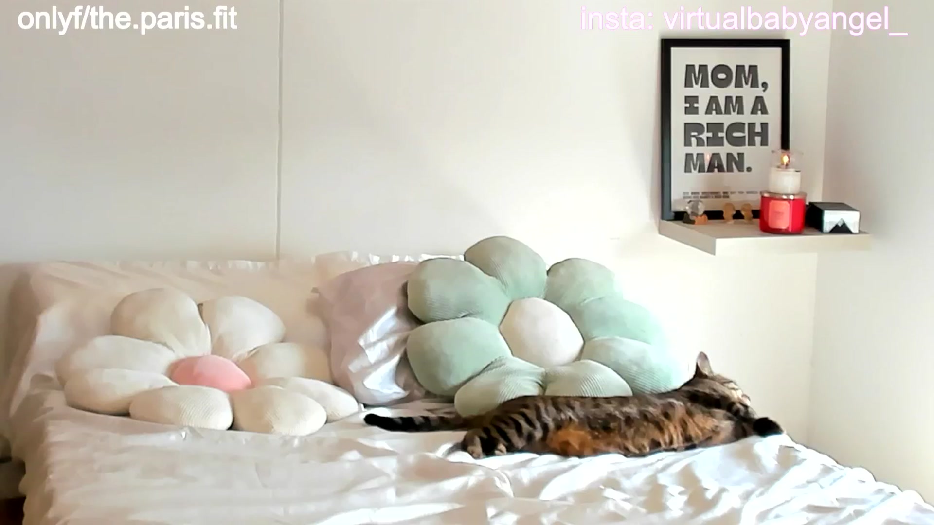 Gallery image thumbnail from paris_texas's myfreecams stream on, 11/26/2024, 18:22 image 17 of 20