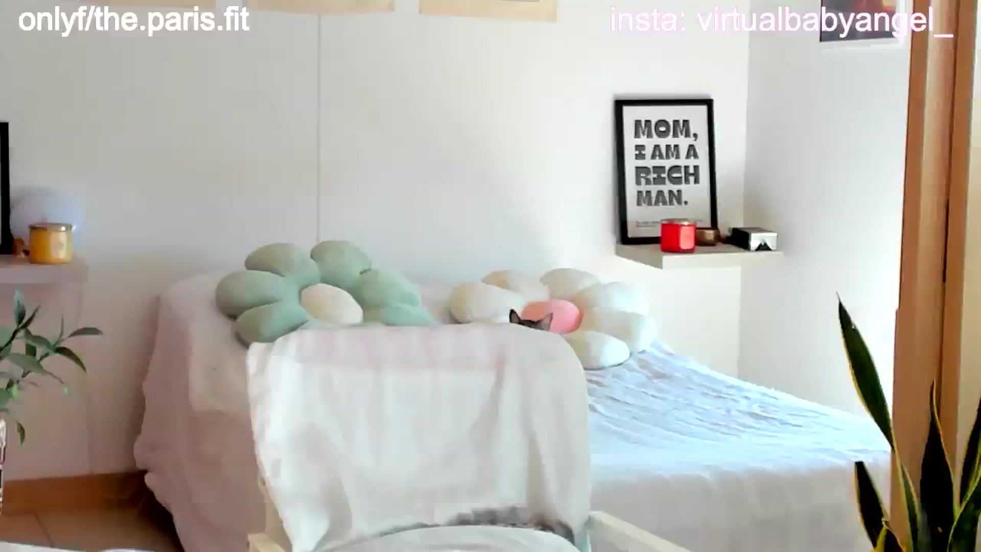 Gallery image thumbnail from paris_texas's myfreecams stream on, 01/14/2025, 16:22 image 14 of 20