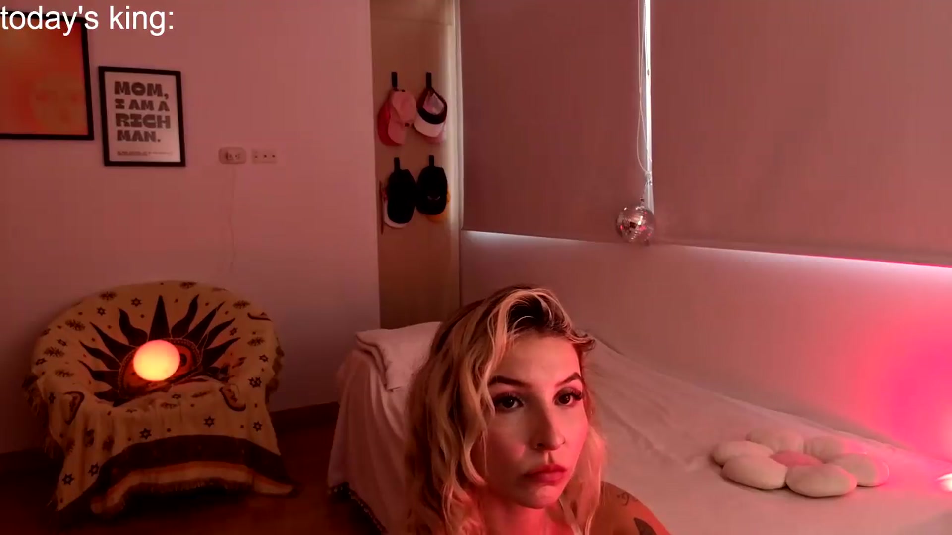 Gallery image thumbnail from paris_texas's myfreecams stream on, 06/23/2026, 20:28 image 19 of 20