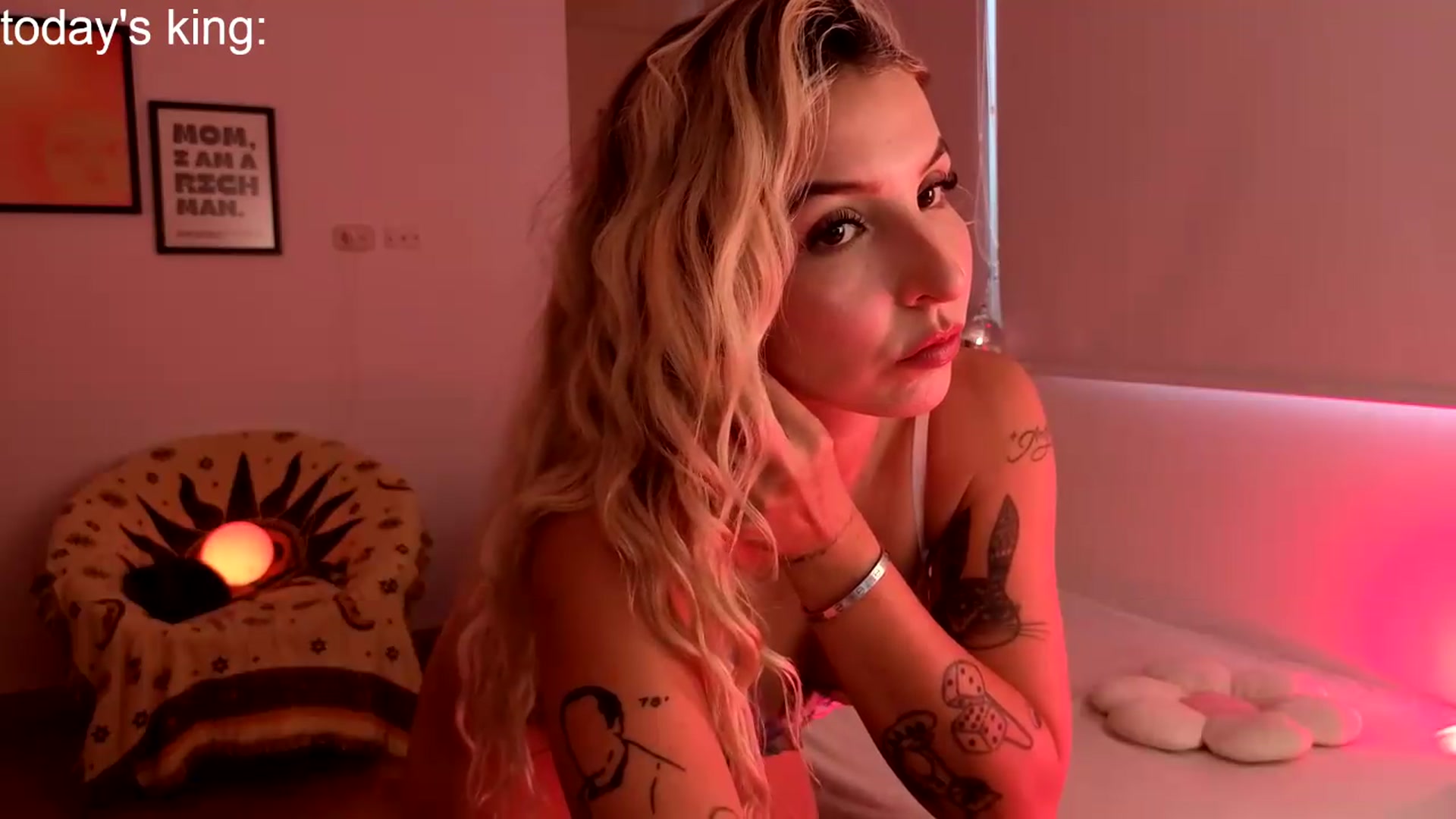 Gallery image thumbnail from paris_texas's myfreecams stream on, 06/23/2026, 20:28 image 9 of 20