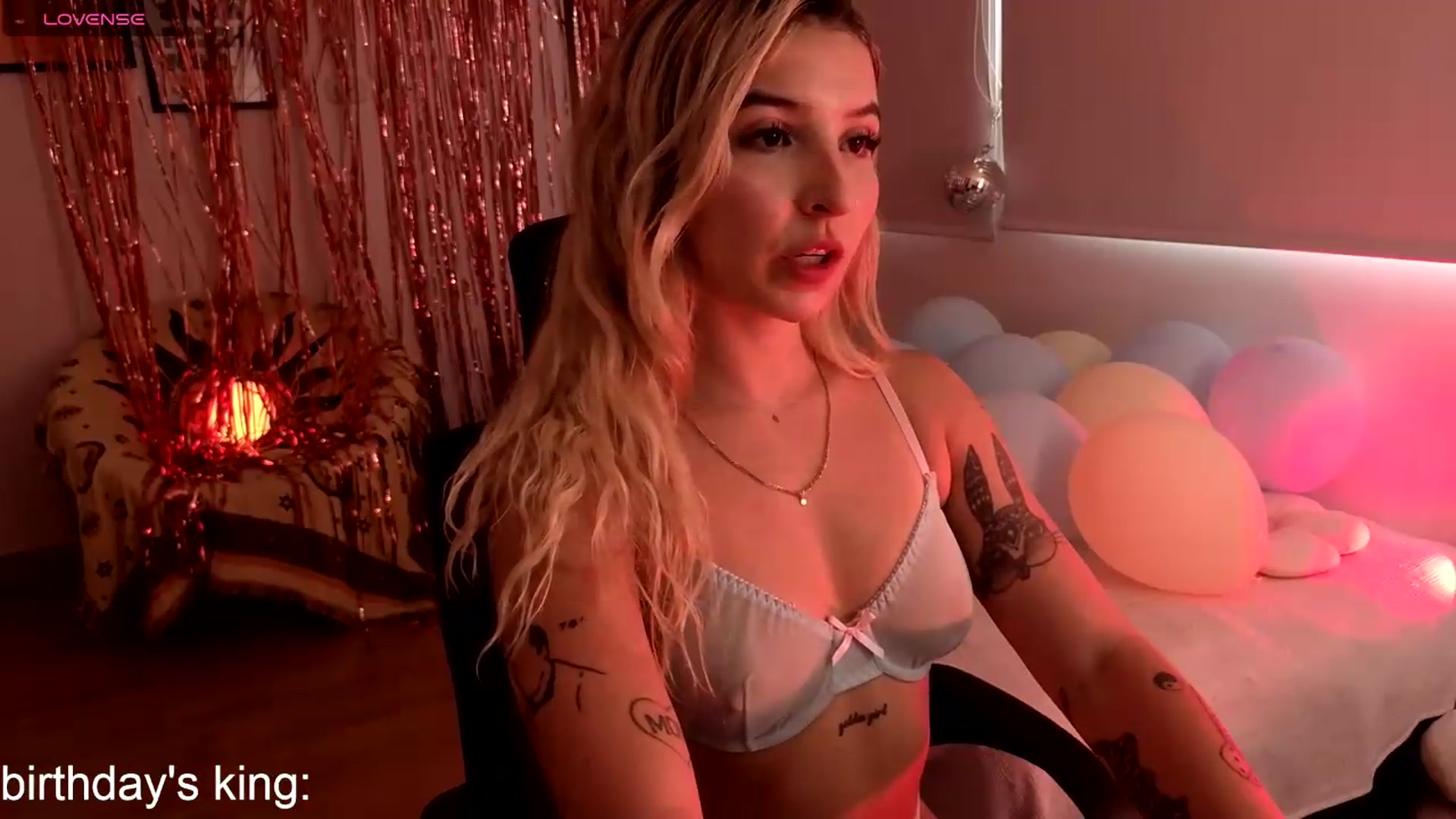 Gallery image thumbnail from paris_texas's myfreecams stream on, 07/19/2026, 18:04 image 5 of 20