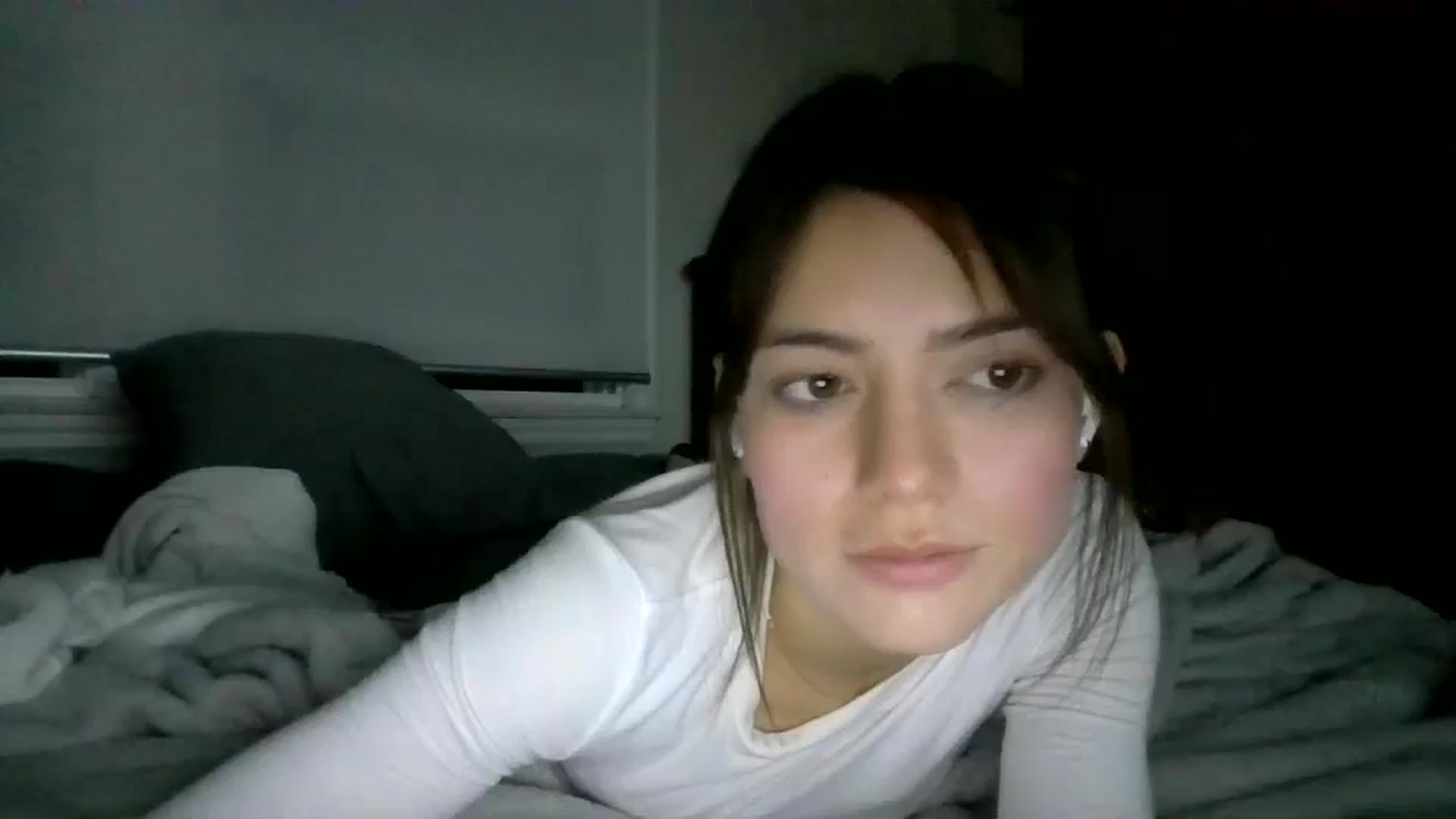 Gallery image thumbnail from partybunny's myfreecams stream on, 09/28/2024, 03:19 image 6 of 20