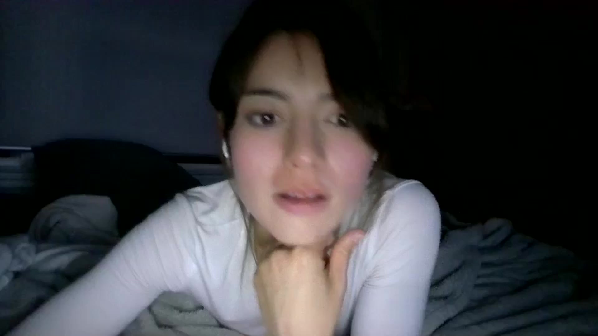 Gallery image thumbnail from partybunny's myfreecams stream on, 09/28/2024, 03:19 image 2 of 20