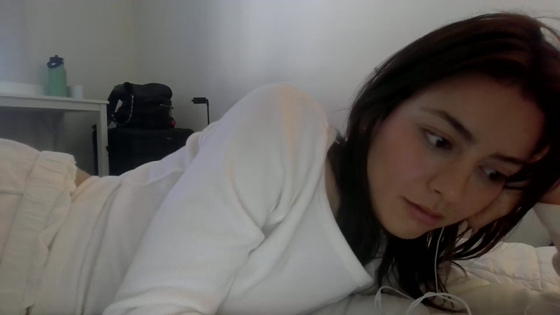 Gallery image thumbnail from partybunny's myfreecams stream on, 09/29/2024, 17:35 image 16 of 20