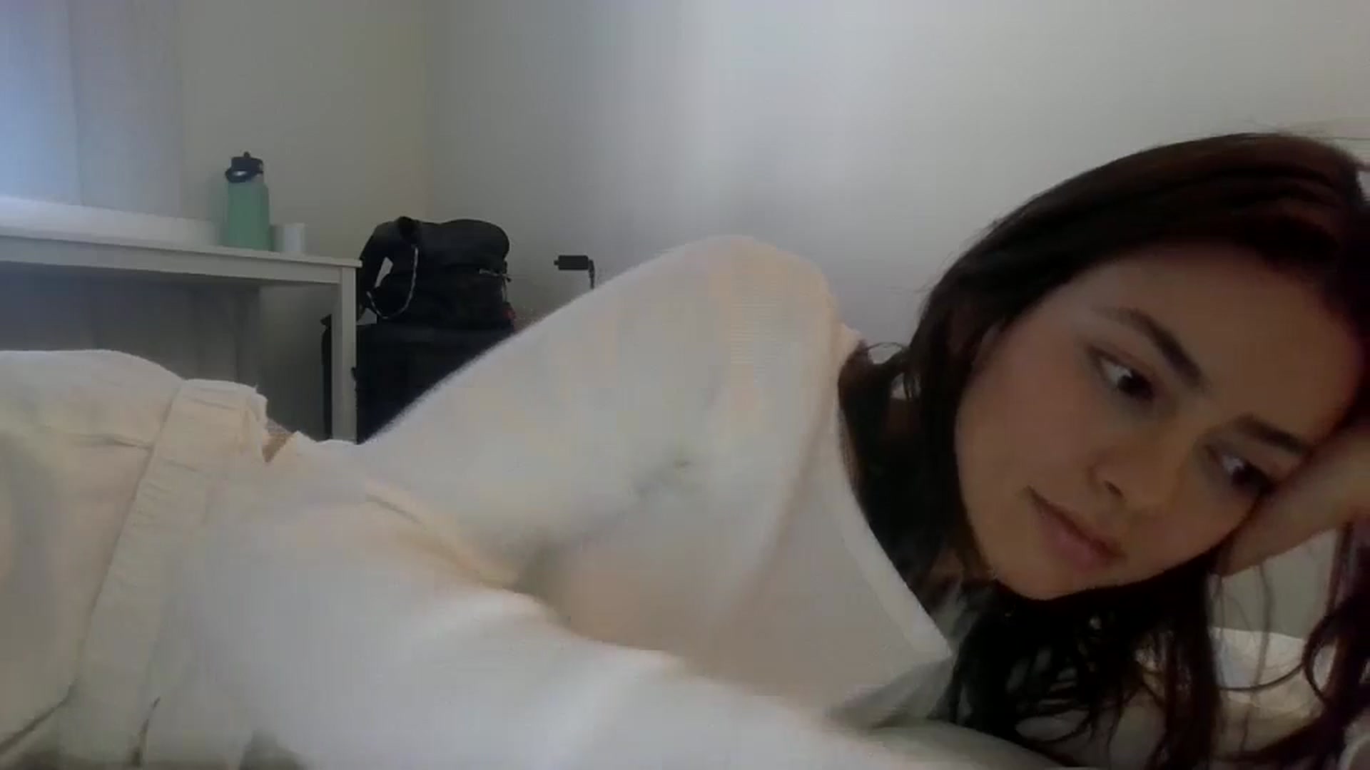 Gallery image thumbnail from partybunny's myfreecams stream on, 09/29/2024, 17:35 image 6 of 20