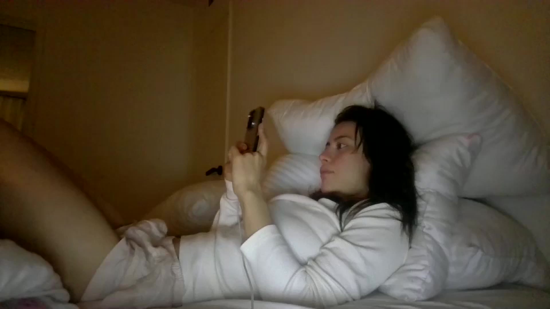 Gallery image thumbnail from partybunny's myfreecams stream on, 10/01/2024, 06:45 image 3 of 20
