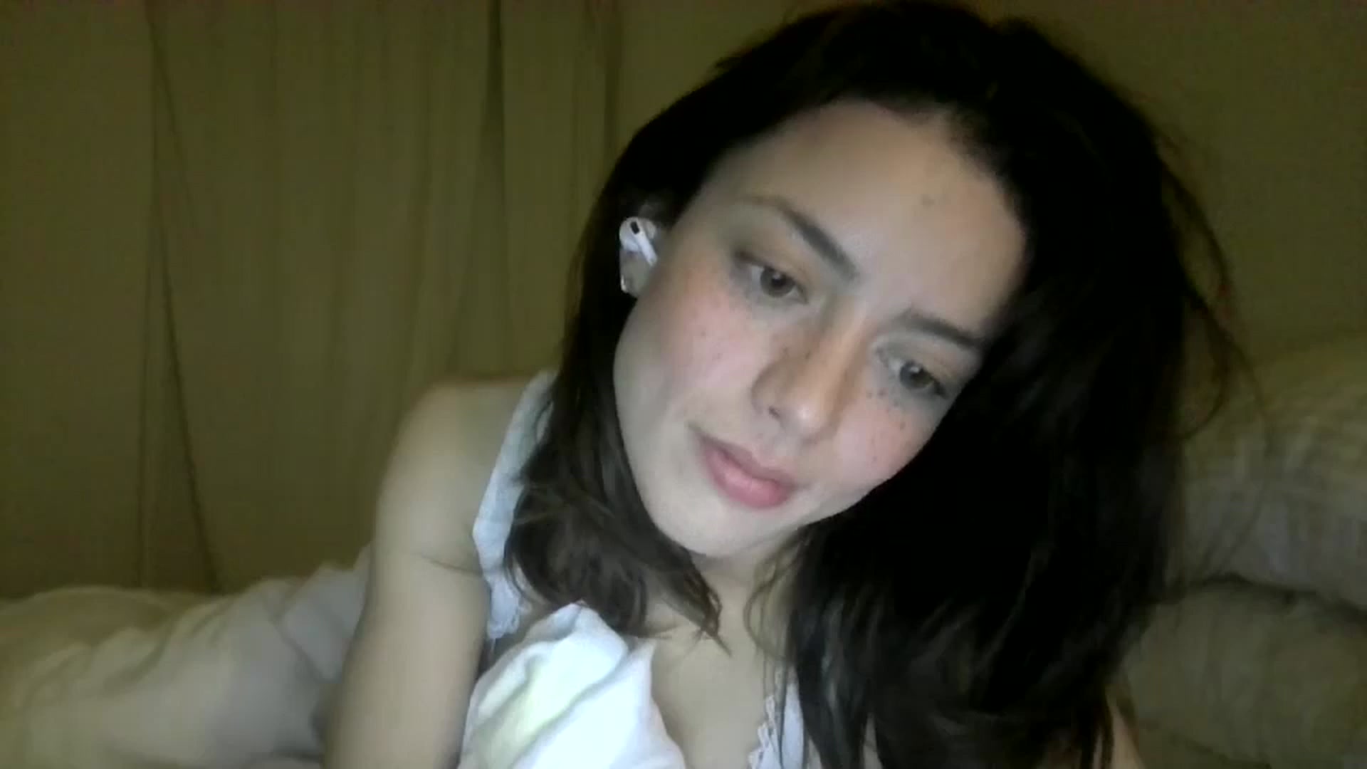 Gallery image thumbnail from partybunny's myfreecams stream on, 10/14/2024, 03:44 image 11 of 20