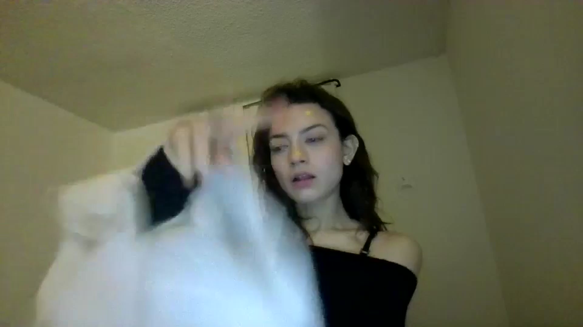 Gallery image thumbnail from partybunny's myfreecams stream on, 10/20/2024, 08:36 image 20 of 20