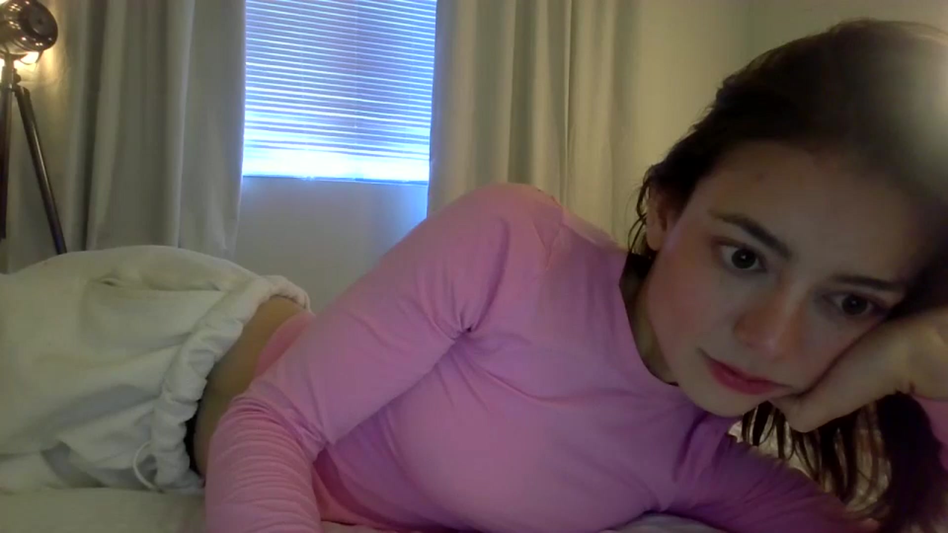 Gallery image thumbnail from partybunny's myfreecams stream on, 12/06/2024, 19:11 image 17 of 20