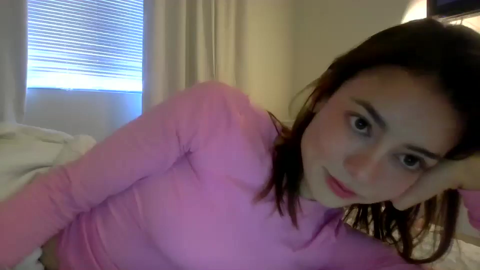 Gallery image thumbnail from partybunny's myfreecams stream on, 12/06/2024, 19:11 image 13 of 20