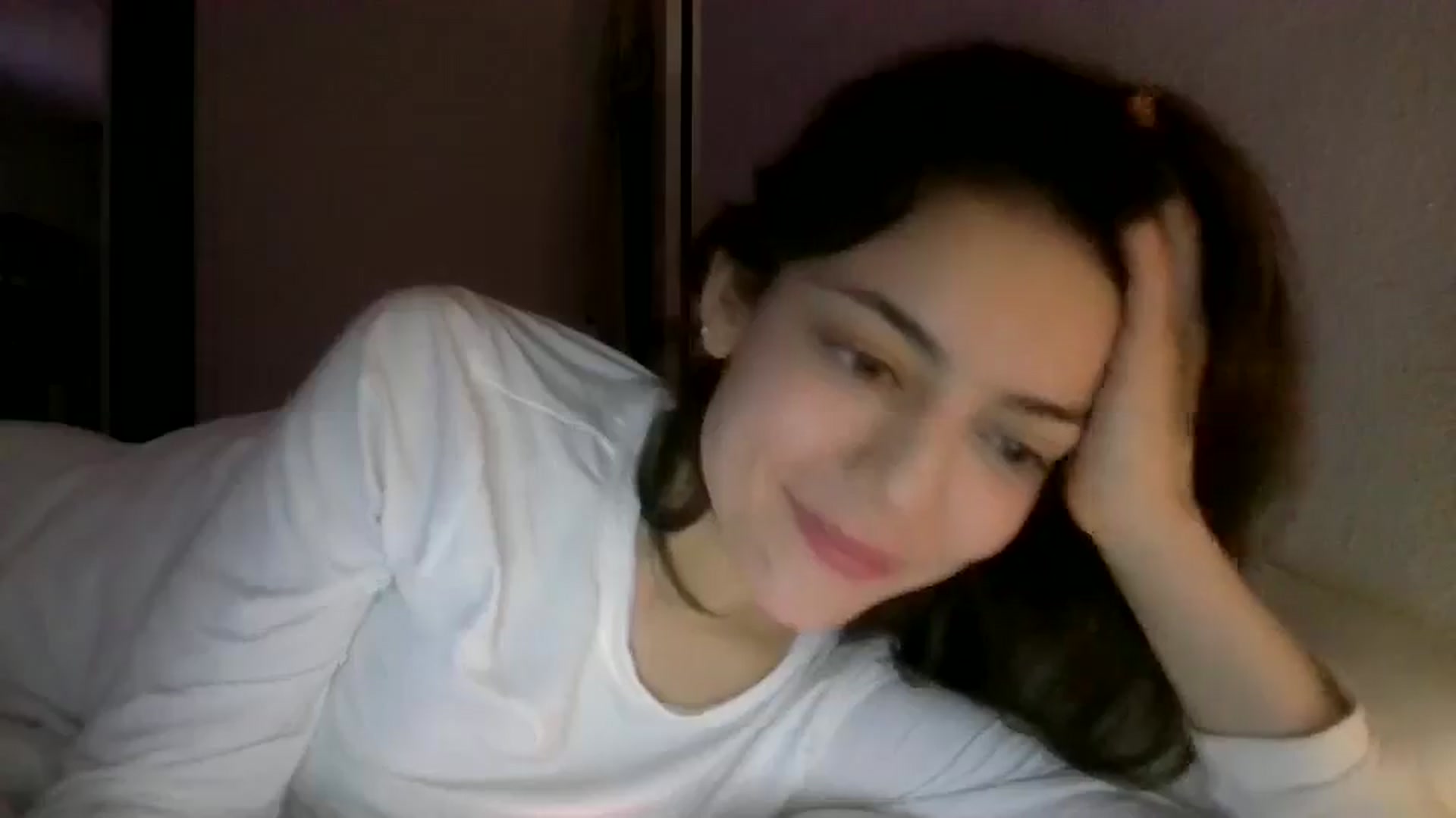 Gallery image thumbnail from partybunny's myfreecams stream on, 12/30/2024, 08:55 image 6 of 20