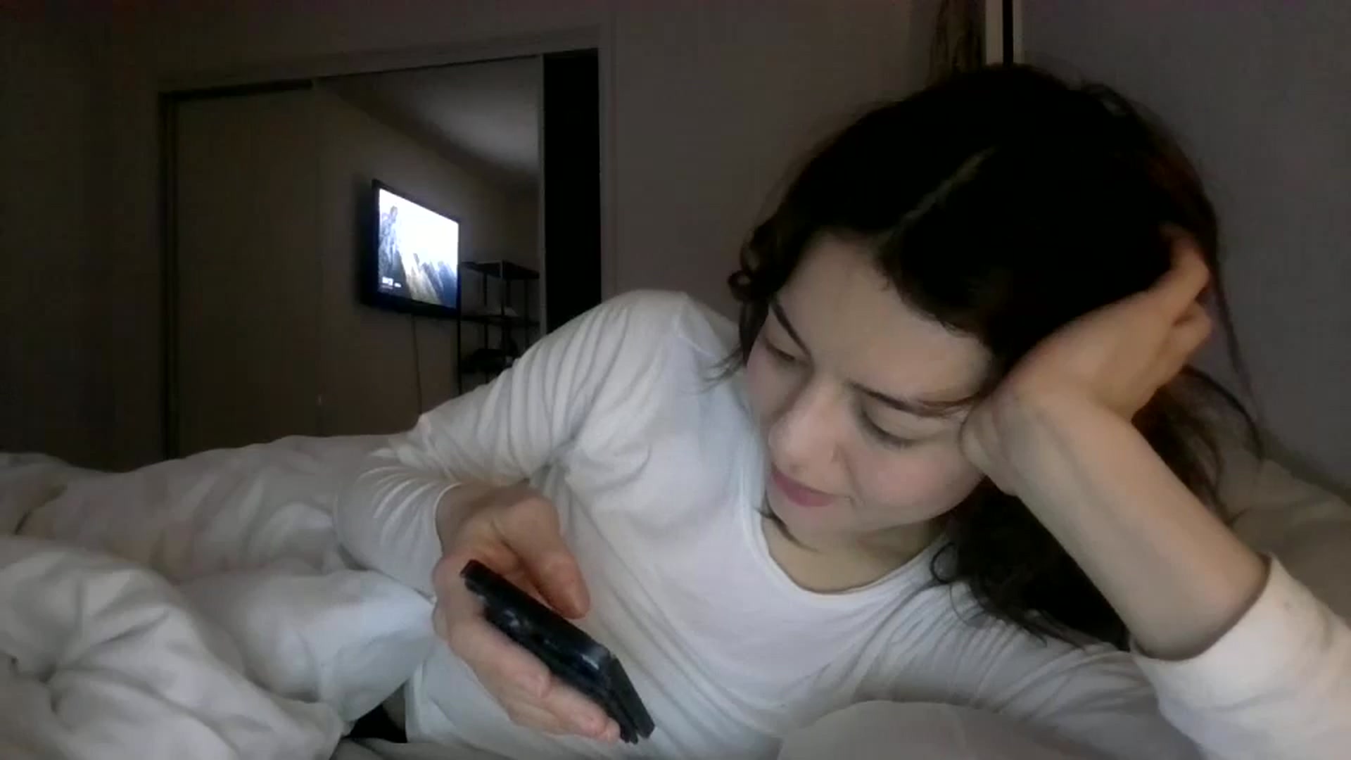 Gallery image thumbnail from partybunny's myfreecams stream on, 12/30/2024, 08:55 image 12 of 20