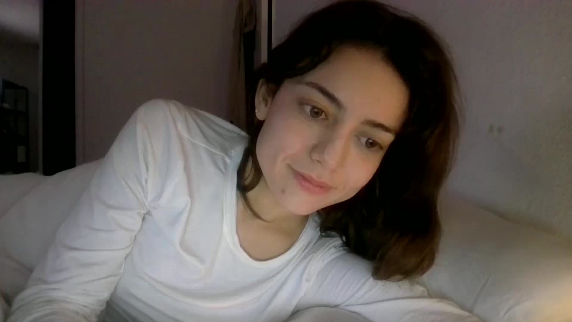 Gallery image thumbnail from partybunny's myfreecams stream on, 12/30/2024, 08:55 image 8 of 20