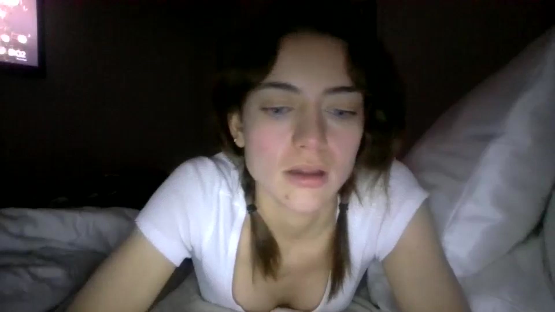Gallery image thumbnail from partybunny's myfreecams stream on, 12/31/2024, 01:04 image 20 of 20