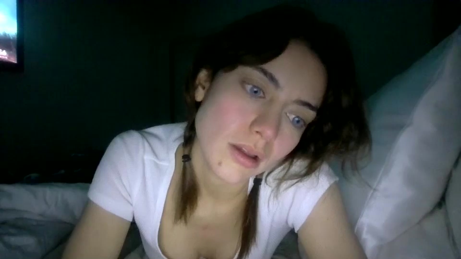 Gallery image thumbnail from partybunny's myfreecams stream on, 12/31/2024, 01:04 image 13 of 20