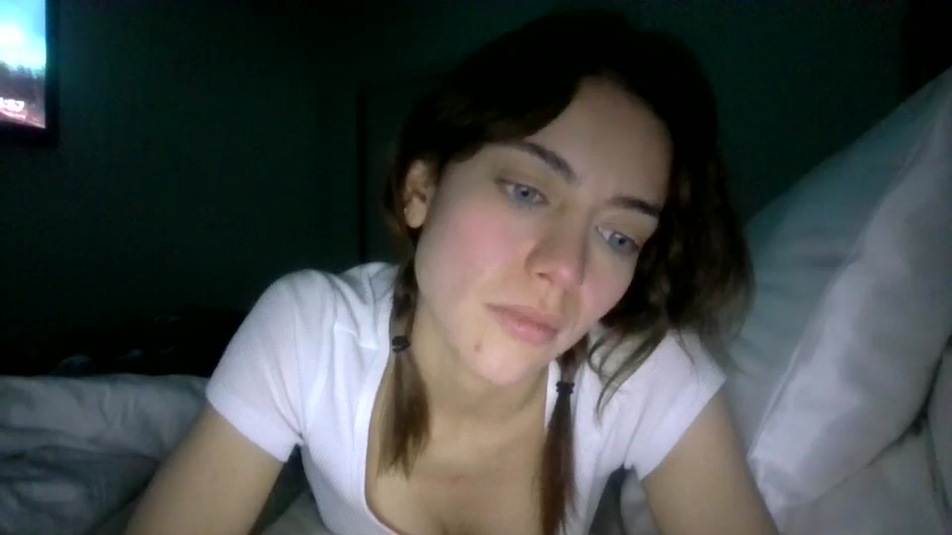 Gallery image thumbnail from partybunny's myfreecams stream on, 12/31/2024, 01:04 image 14 of 20