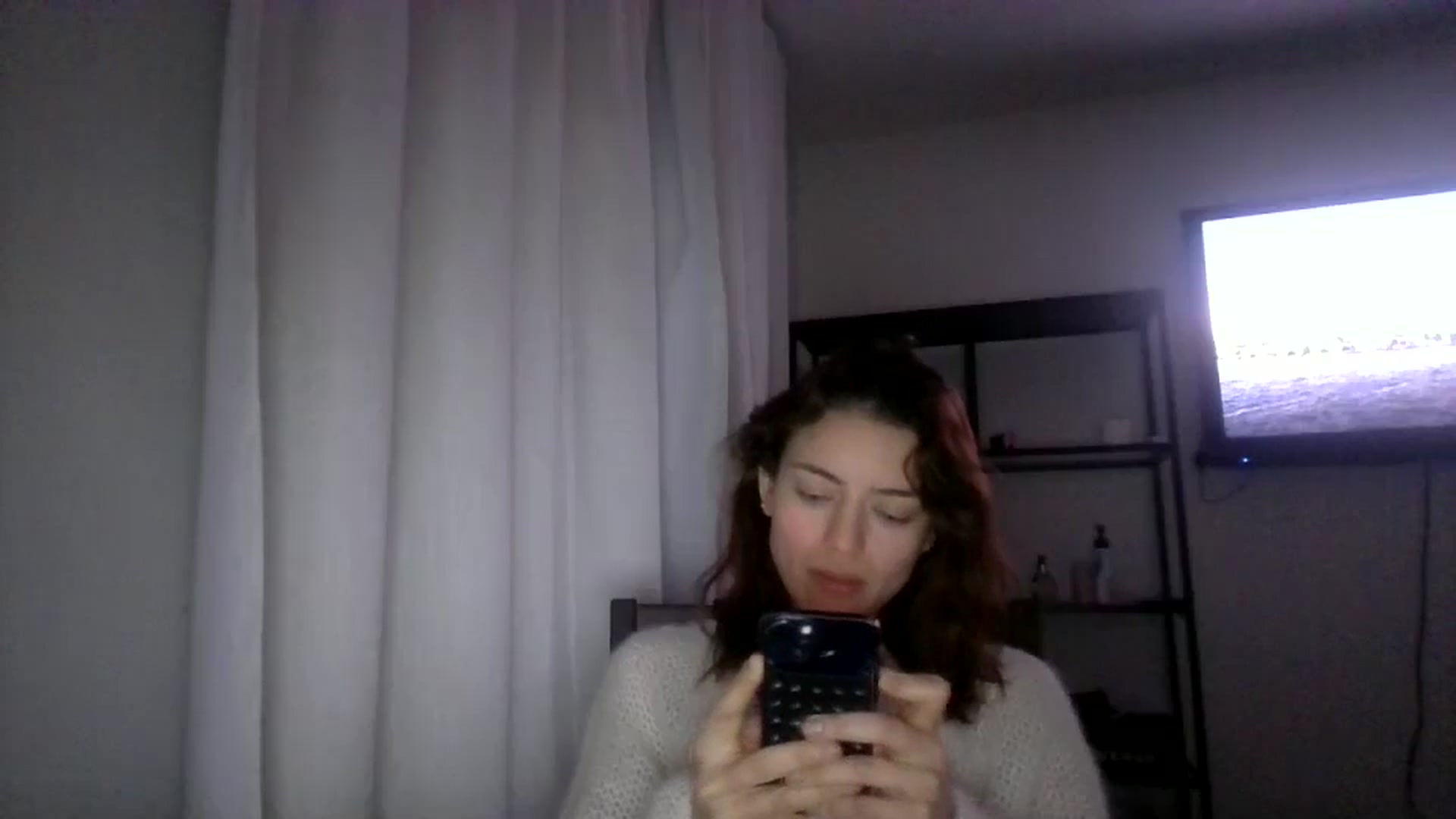 Gallery image thumbnail from partybunny's myfreecams stream on, 12/31/2024, 01:32 image 15 of 20