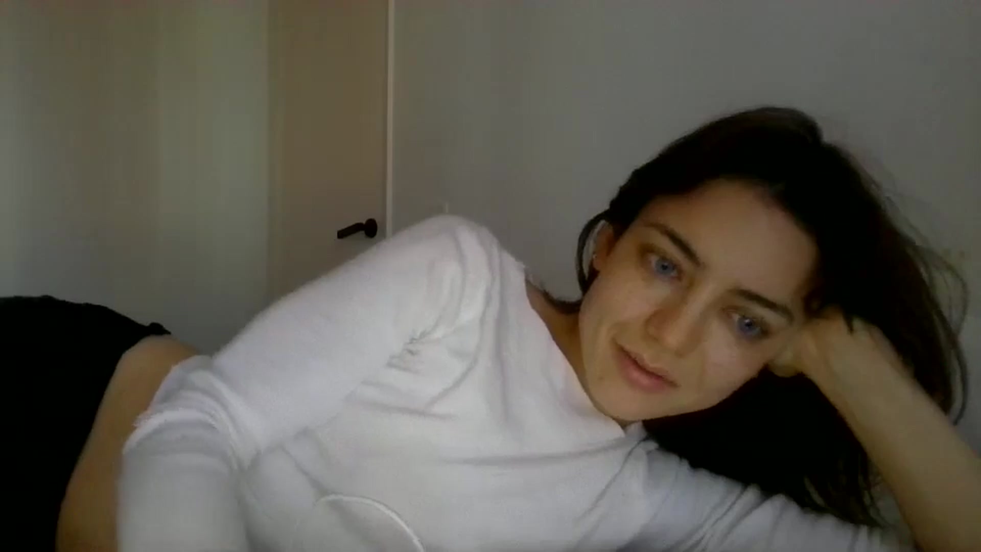 Gallery image thumbnail from partybunny's myfreecams stream on, 01/01/2025, 19:09 image 13 of 20
