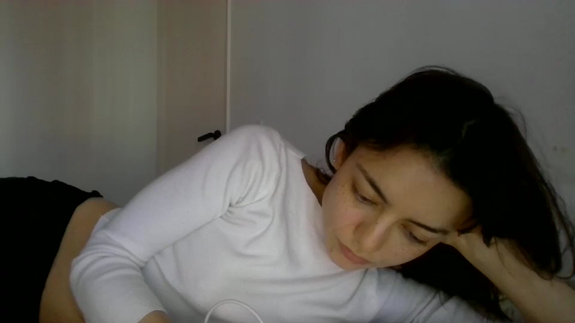 Gallery image thumbnail from partybunny's myfreecams stream on, 01/01/2025, 19:09 image 12 of 20