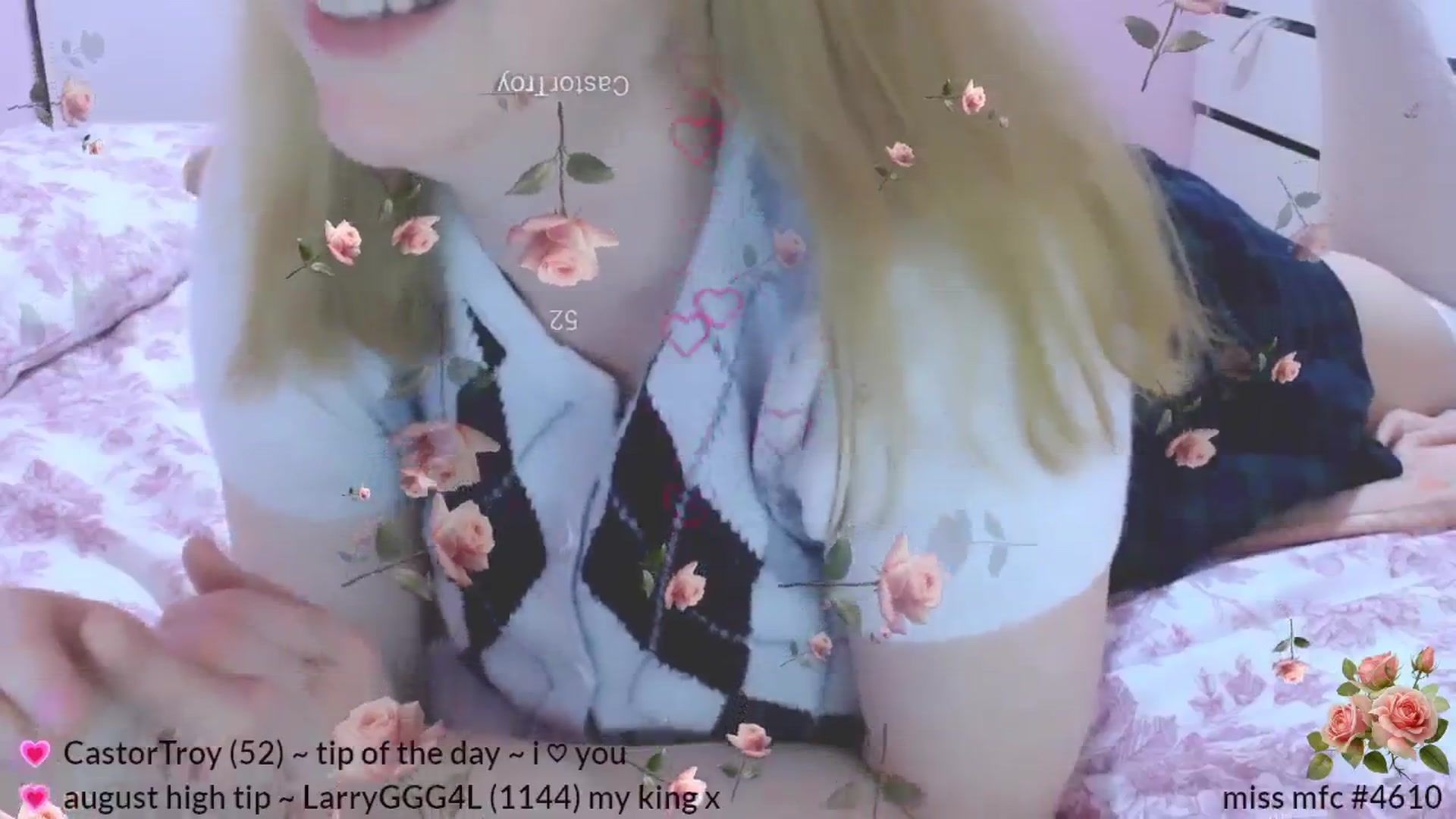 Gallery image thumbnail from pas_de_cat's myfreecams stream on, 08/19/2025, 21:20 image 17 of 20