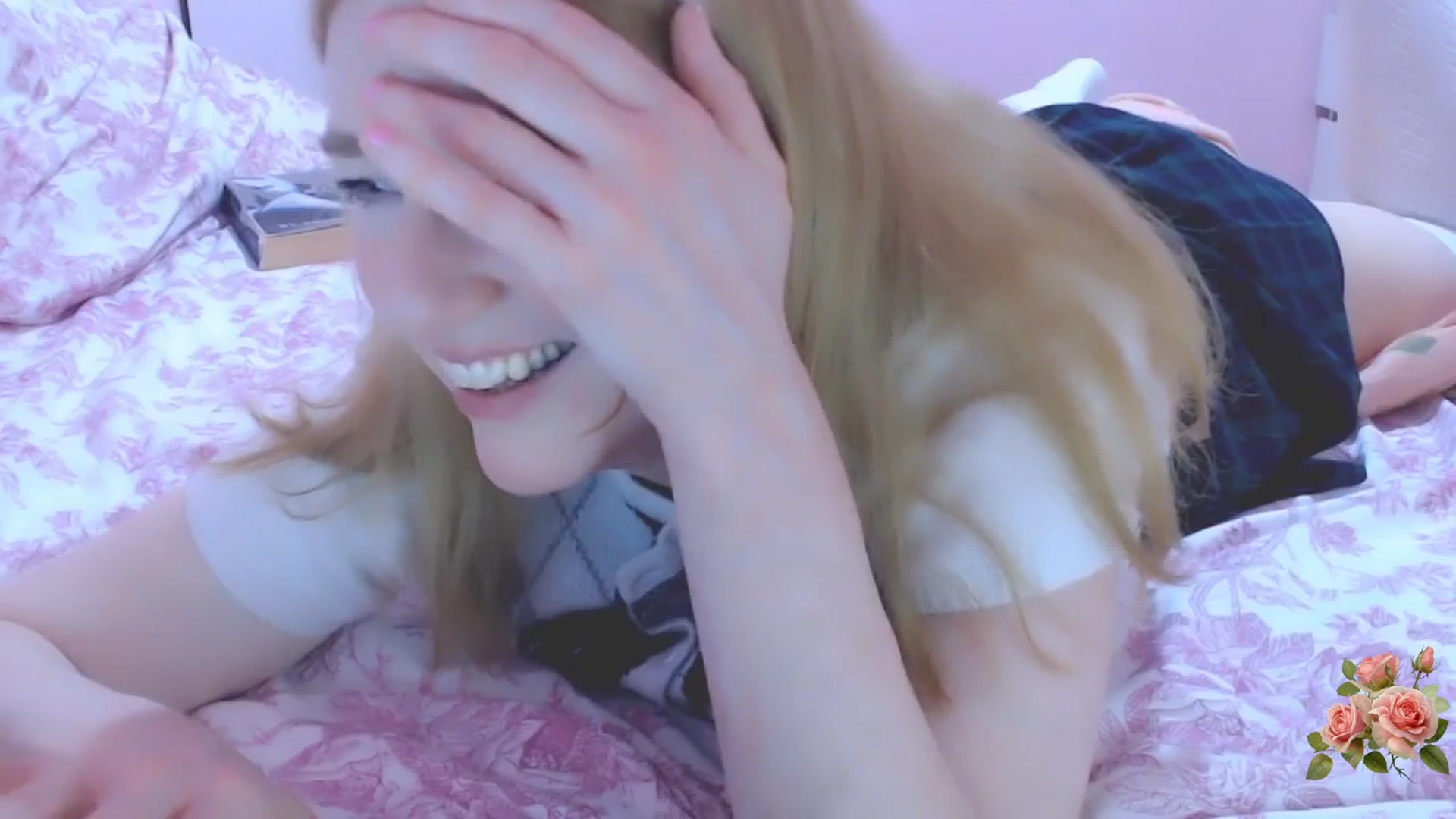 Gallery image thumbnail from pas_de_cat's myfreecams stream on, 08/19/2025, 21:42 image 2 of 20