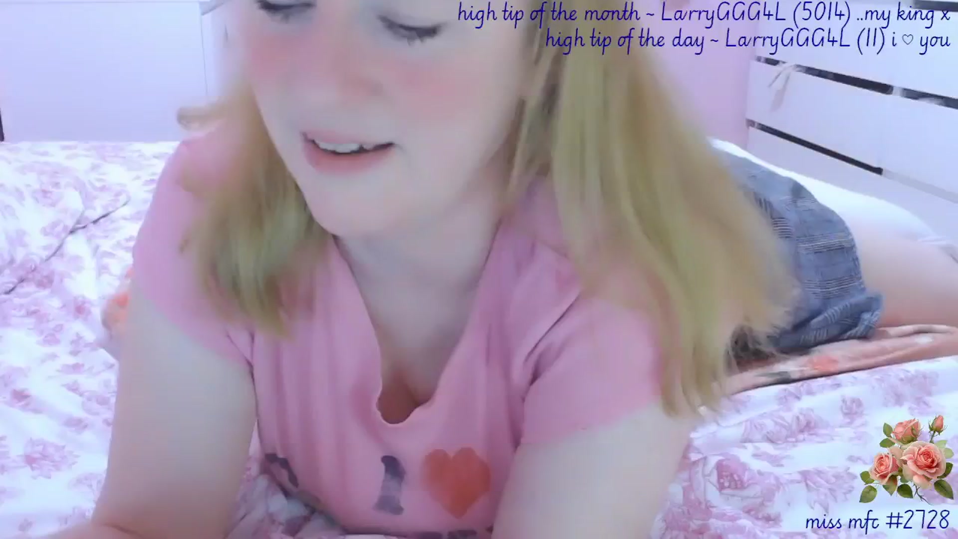 Gallery image thumbnail from pas_de_cat's myfreecams stream on, 08/22/2025, 21:26 image 16 of 20