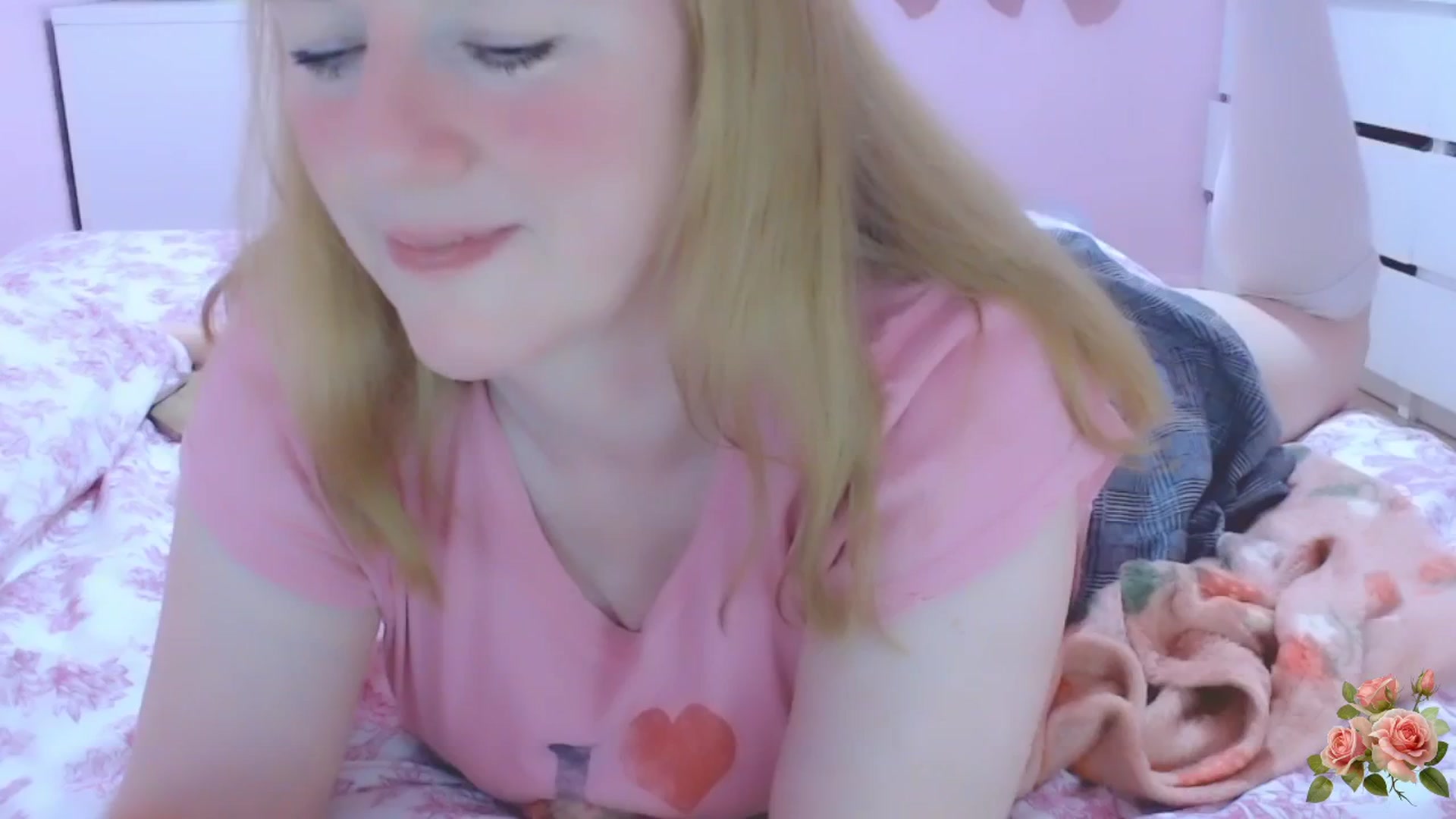 Gallery image thumbnail from pas_de_cat's myfreecams stream on, 08/22/2025, 23:23 image 4 of 20