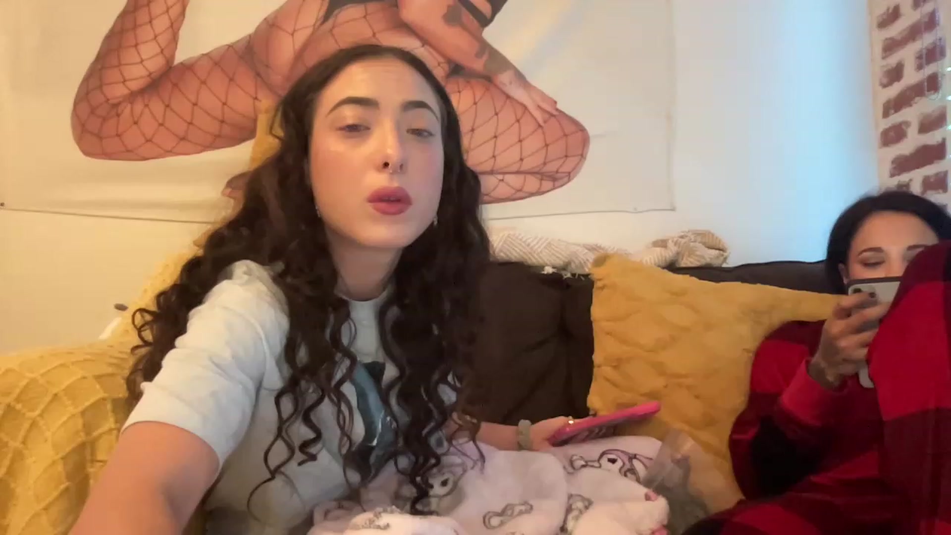 Gallery image thumbnail from pastaslutttt's myfreecams stream on, 01/01/2023, 09:51 image 14 of 20