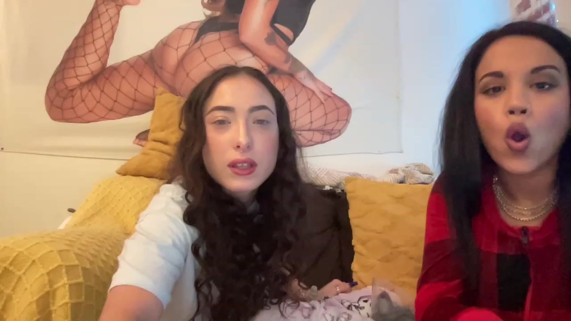Gallery image thumbnail from pastaslutttt's myfreecams stream on, 01/01/2023, 09:51 image 6 of 20