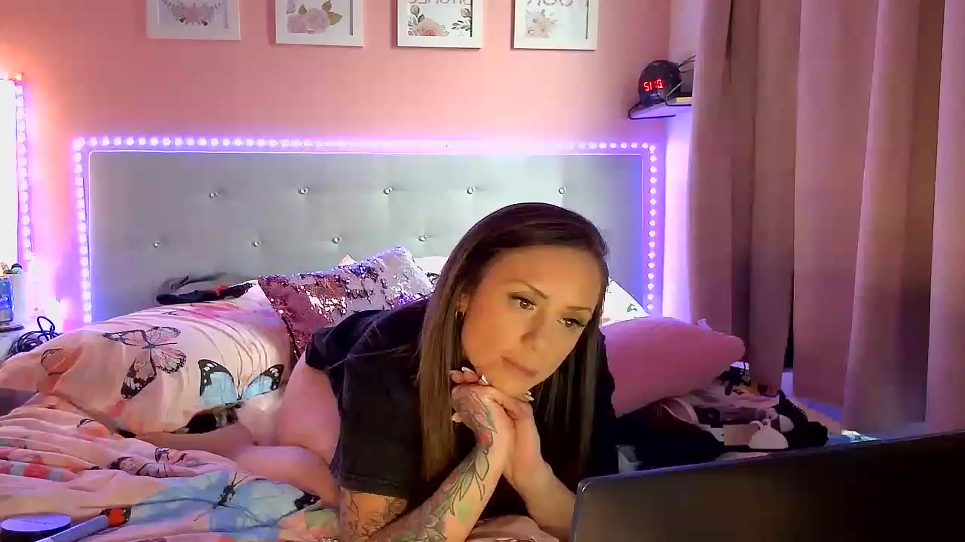 Gallery image thumbnail from peachthereal_'s myfreecams stream on, 06/18/2023, 14:26 image 18 of 20