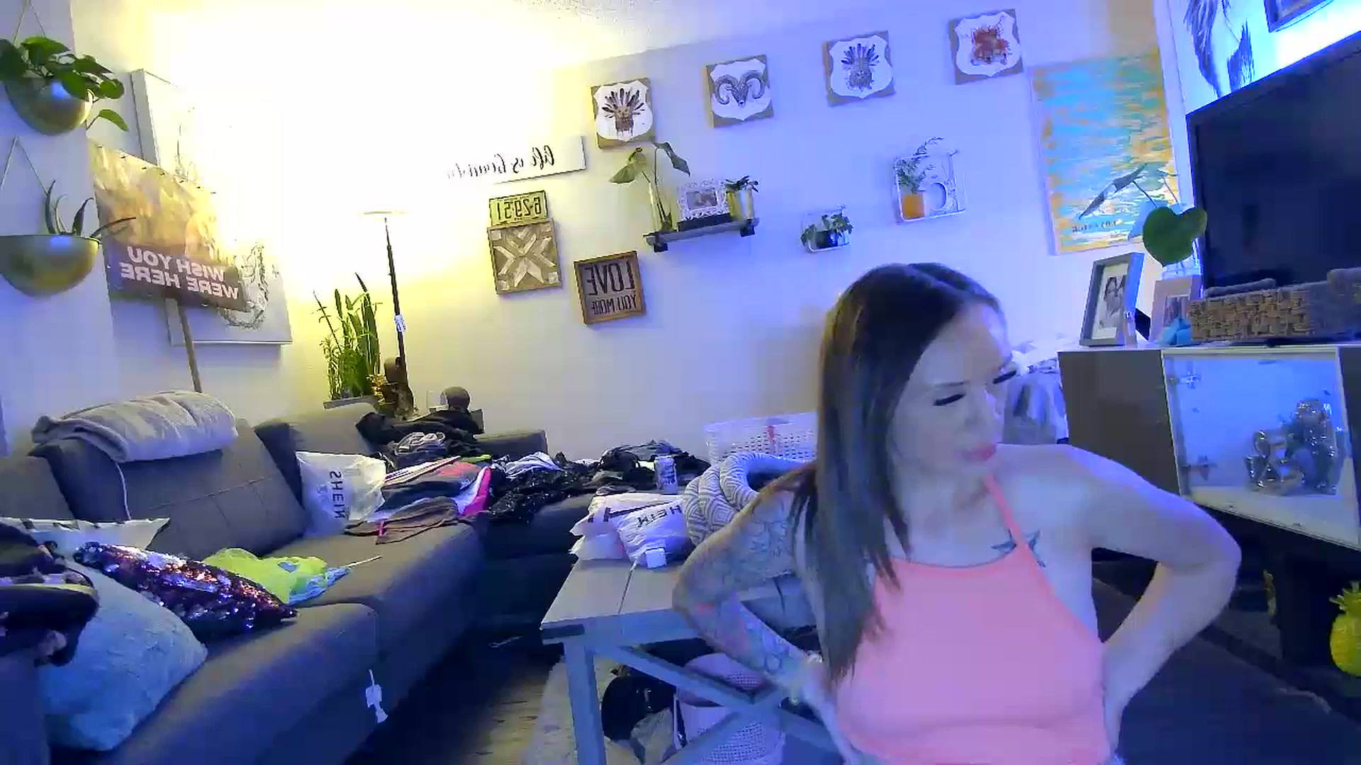 Gallery image thumbnail from peachthereal_'s myfreecams stream on, 07/18/2023, 12:01 image 13 of 20